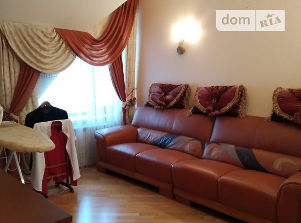 Продажа пятикомнатной квартиры в Тернополе, район Центр фото 1 Продажа пятикомнатной квартиры в Тернополе, район Центр фото 1