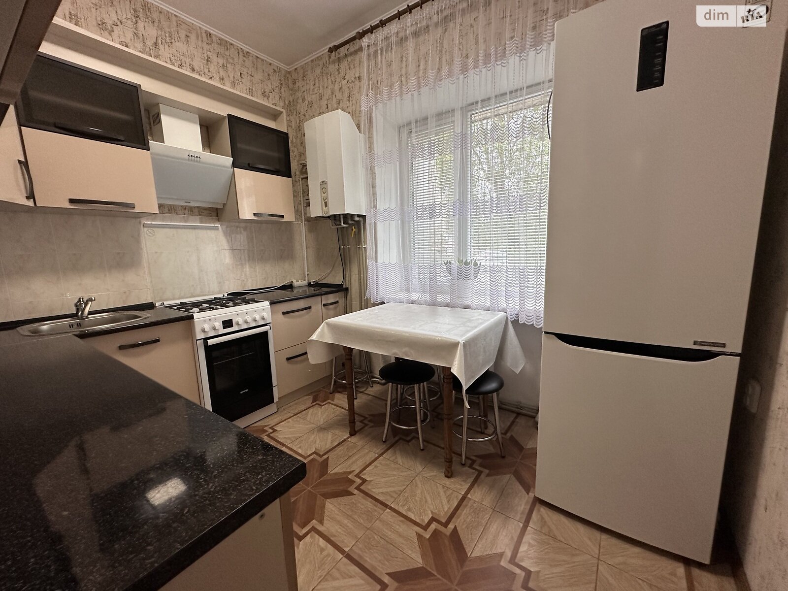 Продаж двокімнатної квартири в Тернополі, на вул. Новий Світ 95, район Циганська Гора фото 1 Продаж двокімнатної квартири в Тернополі, на вул. Новий Світ 95, район Циганська Гора фото 1