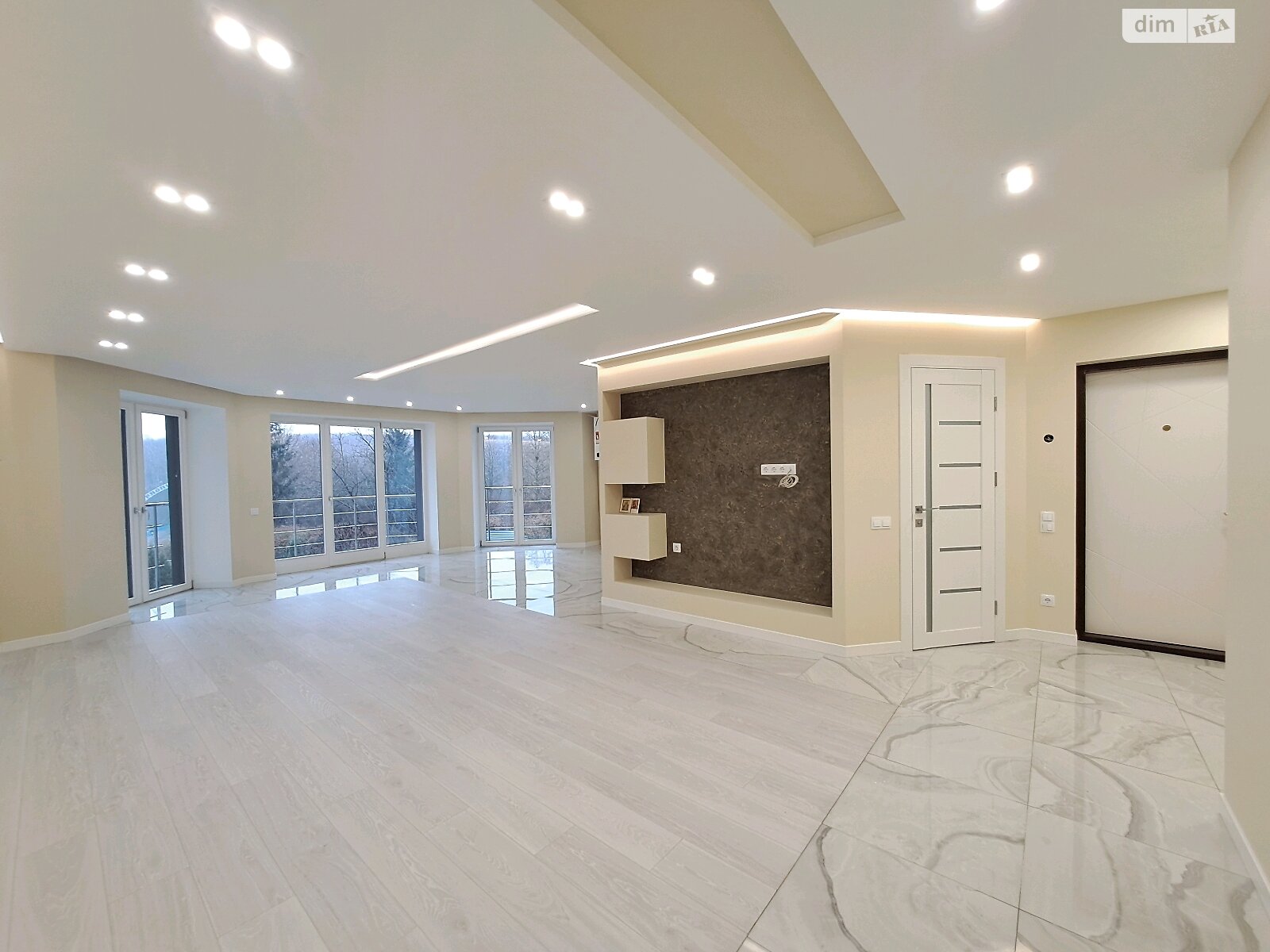 Продажа трехкомнатной квартиры в Тернополе, на ул. Вербицкого Михаила, район Канада фото 1