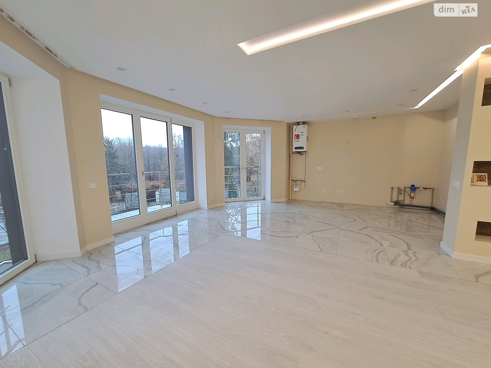 Продажа трехкомнатной квартиры в Тернополе, на ул. Вербицкого Михаила, район Канада фото 1