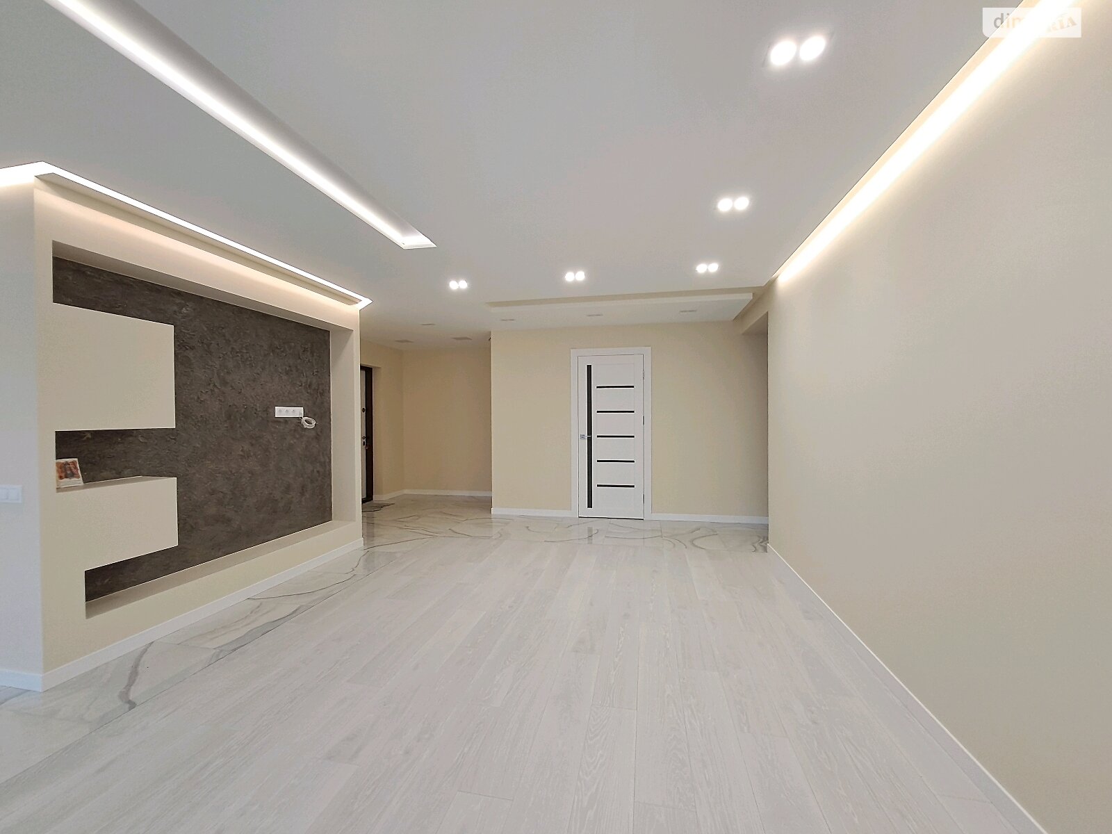 Продажа трехкомнатной квартиры в Тернополе, на ул. Вербицкого Михаила, район Канада фото 1