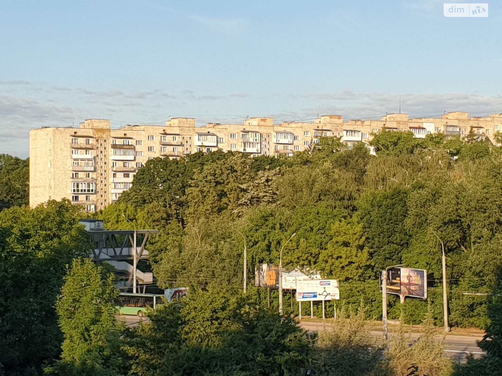Продажа трехкомнатной квартиры в Тернополе, на ул. 15-го Апреля, район Восточный фото 1 Продажа трехкомнатной квартиры в Тернополе, на ул. 15-го Апреля, район Восточный фото 1