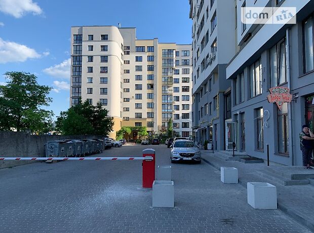 Продаж трикімнатної квартири в Тернополі, на просп. Бандери Степана 36, район Східний фото 1 Продаж трикімнатної квартири в Тернополі, на просп. Бандери Степана 36, район Східний фото 1