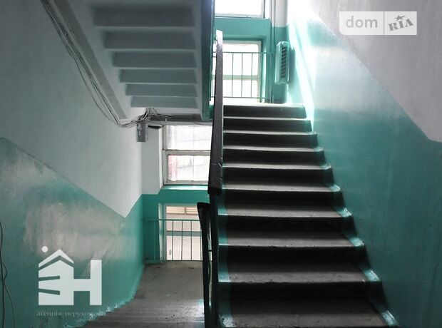 Продаж трикімнатної квартири в Тернополі, на проспект Степана Бандери, район Східний фото 1 Продаж трикімнатної квартири в Тернополі, на проспект Степана Бандери, район Східний фото 1