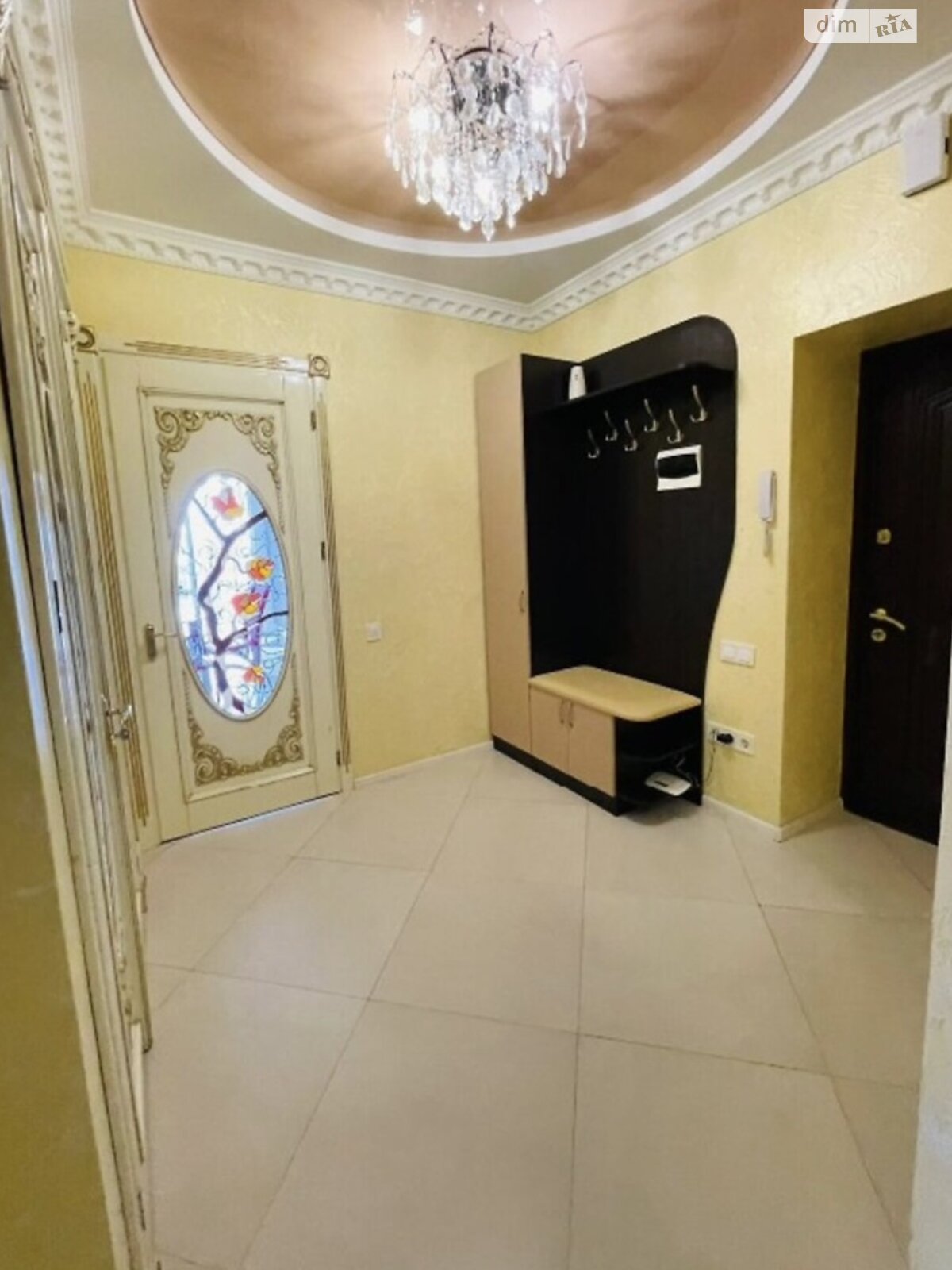 Продажа трехкомнатной квартиры в Тернополе, на просп. Бандеры Степана, район Восточный фото 1 Продажа трехкомнатной квартиры в Тернополе, на просп. Бандеры Степана, район Восточный фото 1
