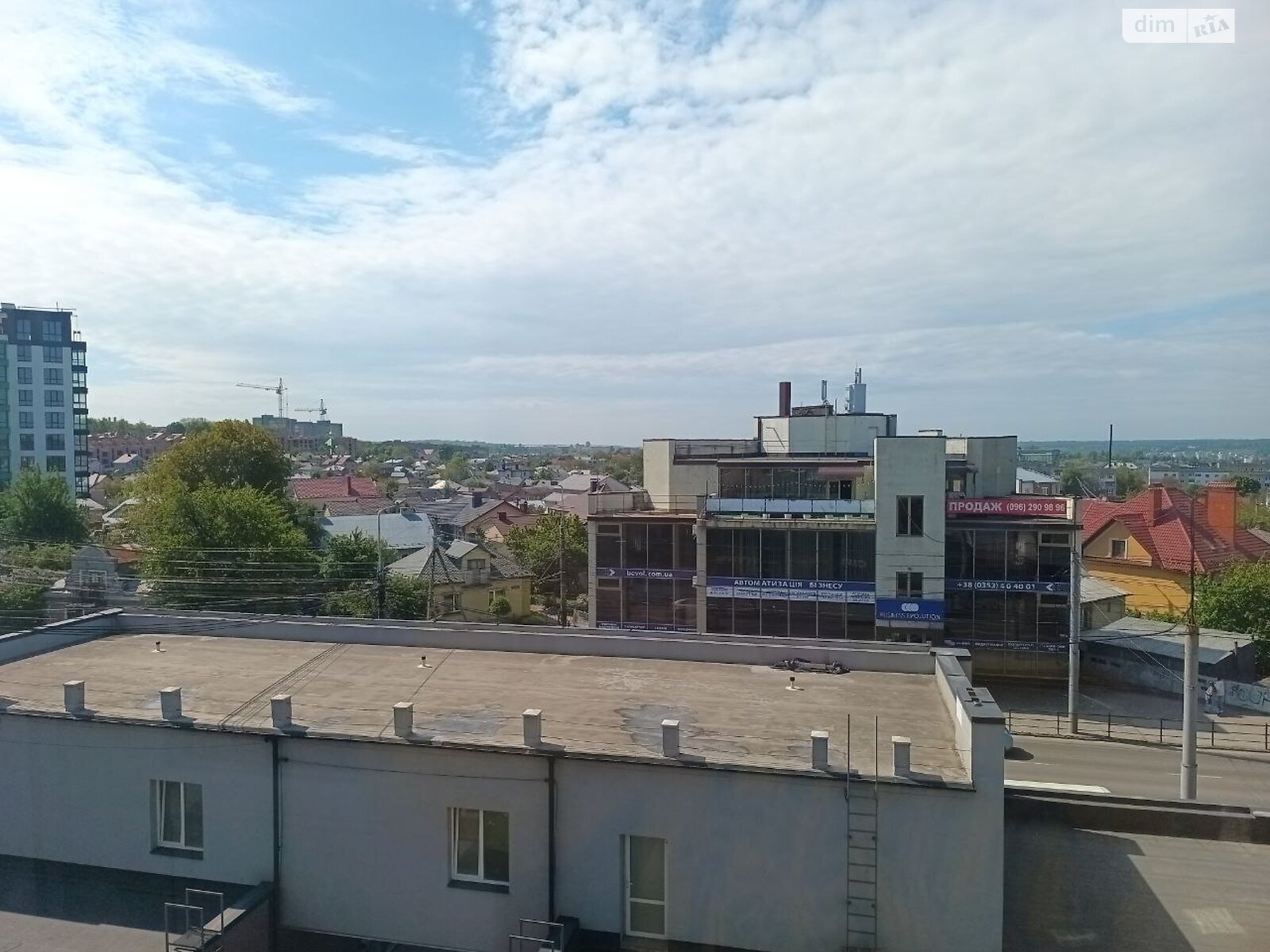 Продажа трехкомнатной квартиры в Тернополе, на просп. Бандеры Степана, район Восточный фото 1 Продажа трехкомнатной квартиры в Тернополе, на просп. Бандеры Степана, район Восточный фото 1