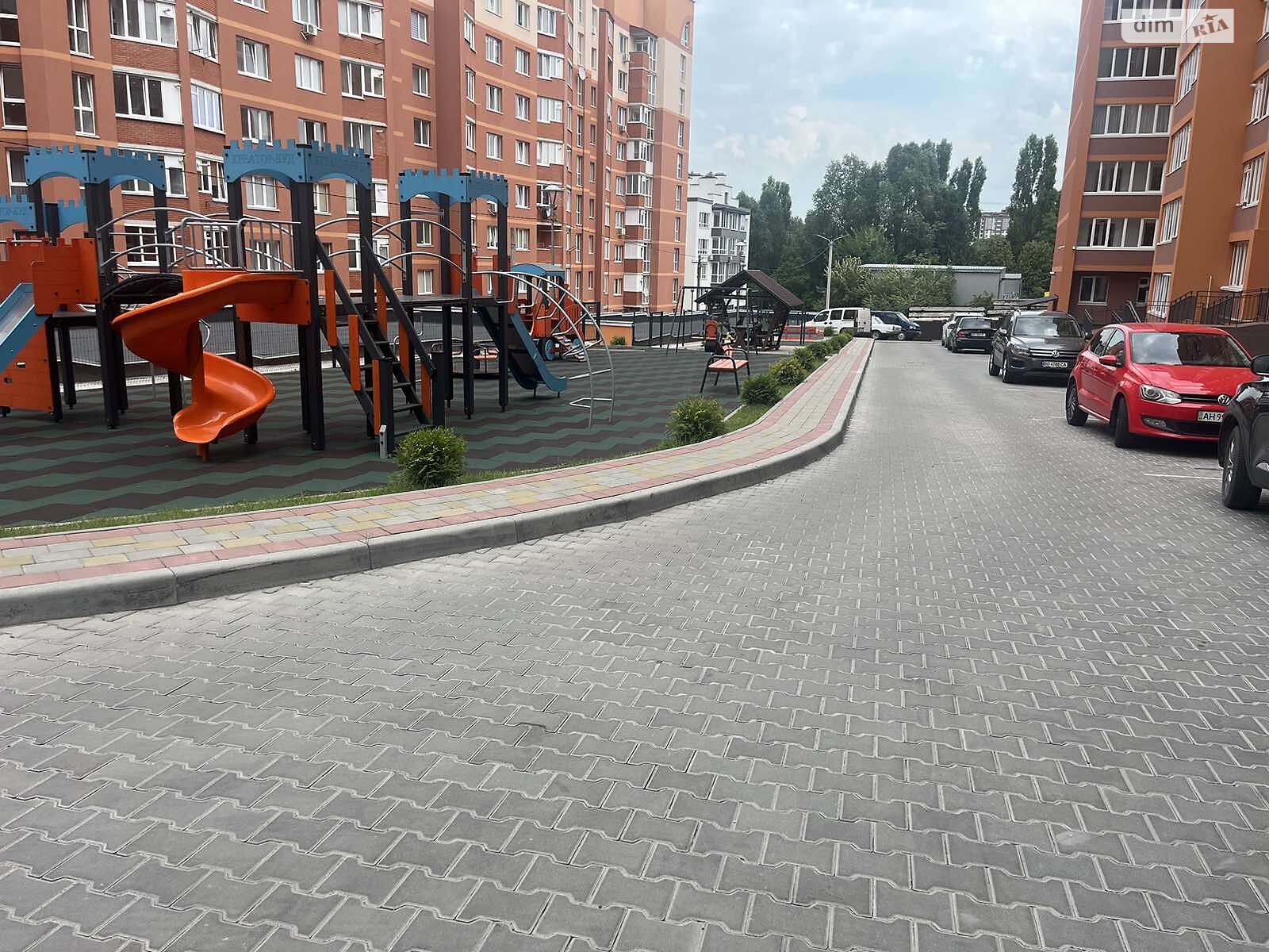 Продаж трикімнатної квартири в Тернополі, на просп. Бандери Степана 83Е, кв. 190, район Східний фото 1 Продаж трикімнатної квартири в Тернополі, на просп. Бандери Степана 83Е, кв. 190, район Східний фото 1