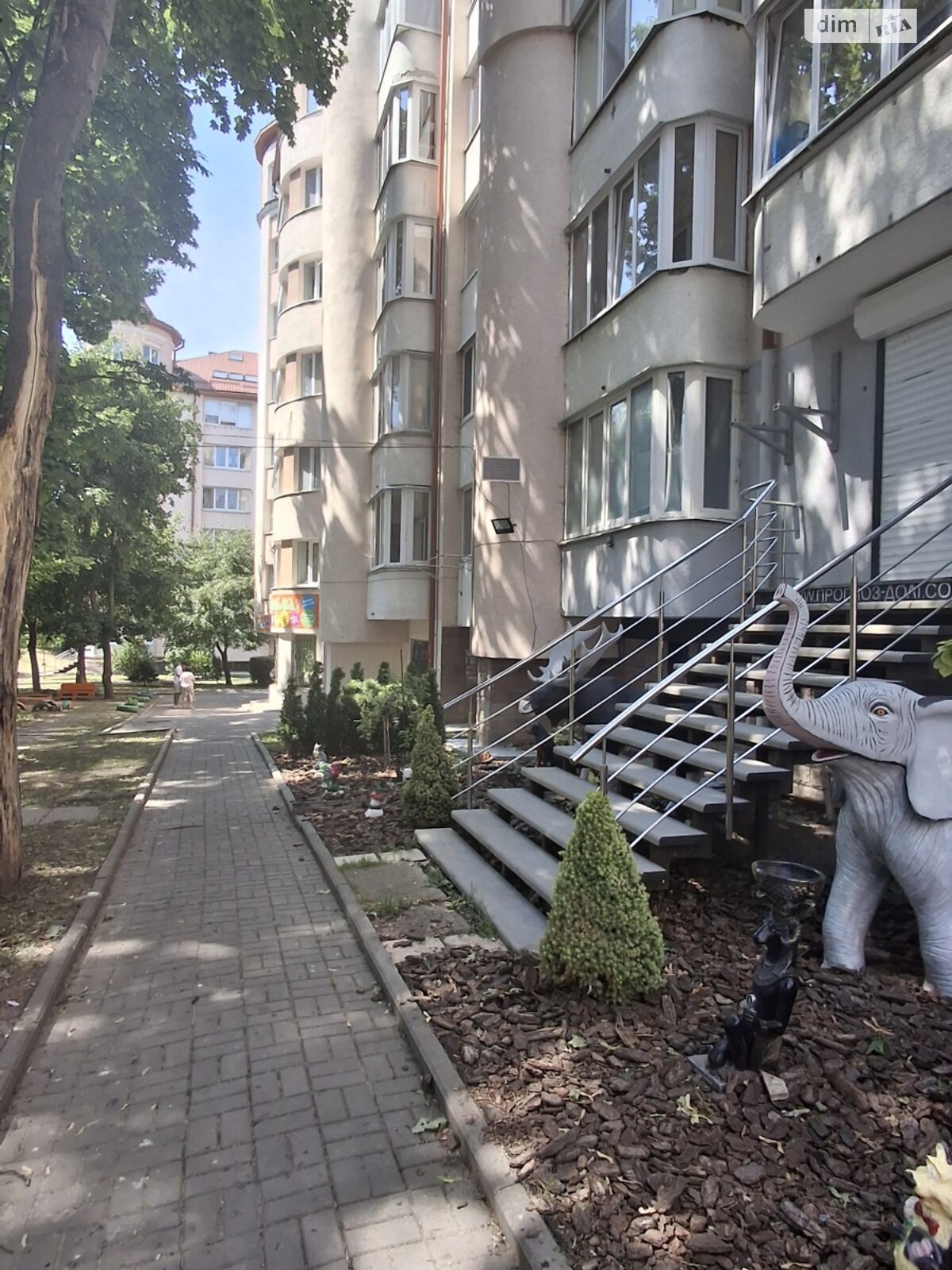 Продажа трехкомнатной квартиры в Тернополе, на ул. Чайковского, район Восточный фото 1 Продажа трехкомнатной квартиры в Тернополе, на ул. Чайковского, район Восточный фото 1