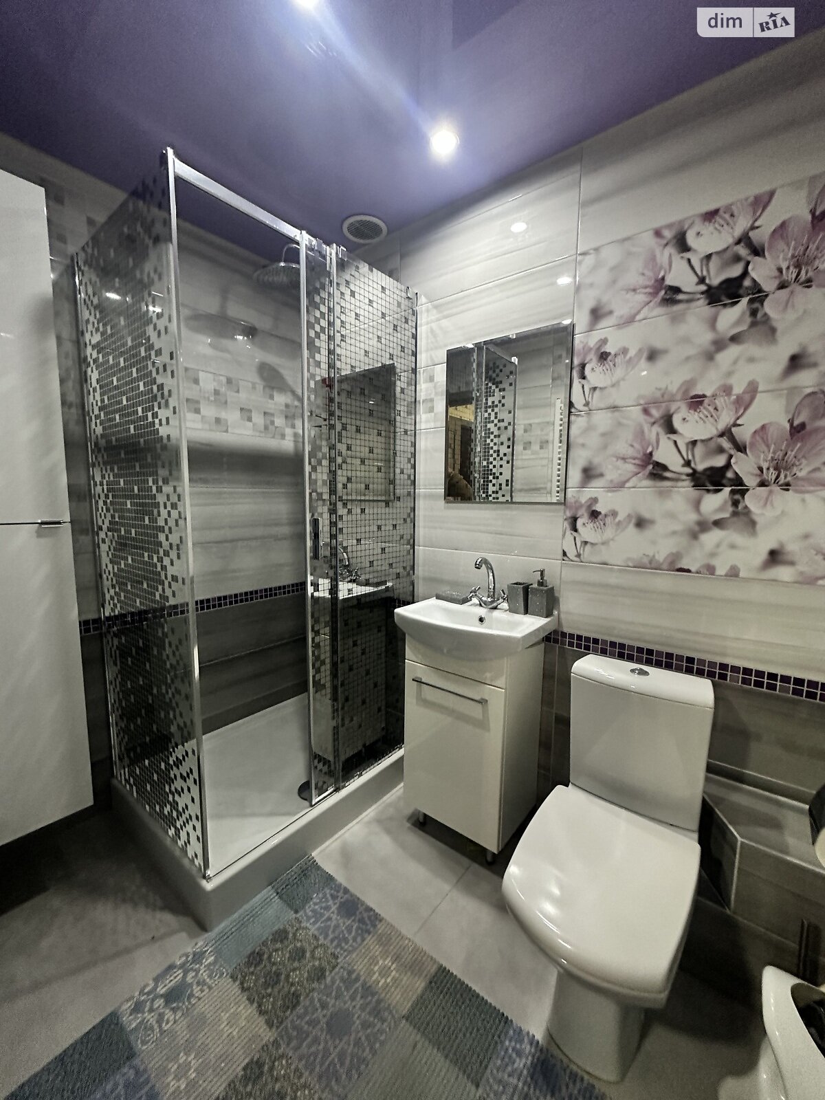 Продаж трикімнатної квартири в Тернополі, на вул. Чайковського, район Східний фото 1