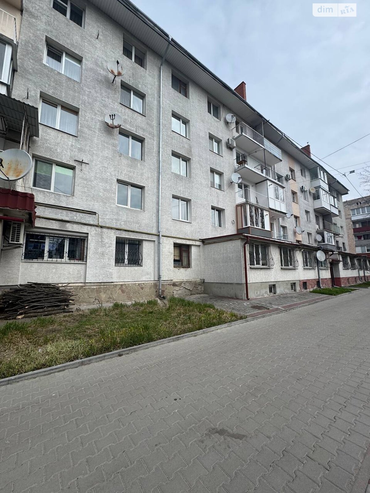 Продажа четырехкомнатной квартиры в Тернополе, на ул. Дорошенко Петра Гетмана 11, район Восточный фото 1 Продажа четырехкомнатной квартиры в Тернополе, на ул. Дорошенко Петра Гетмана 11, район Восточный фото 1