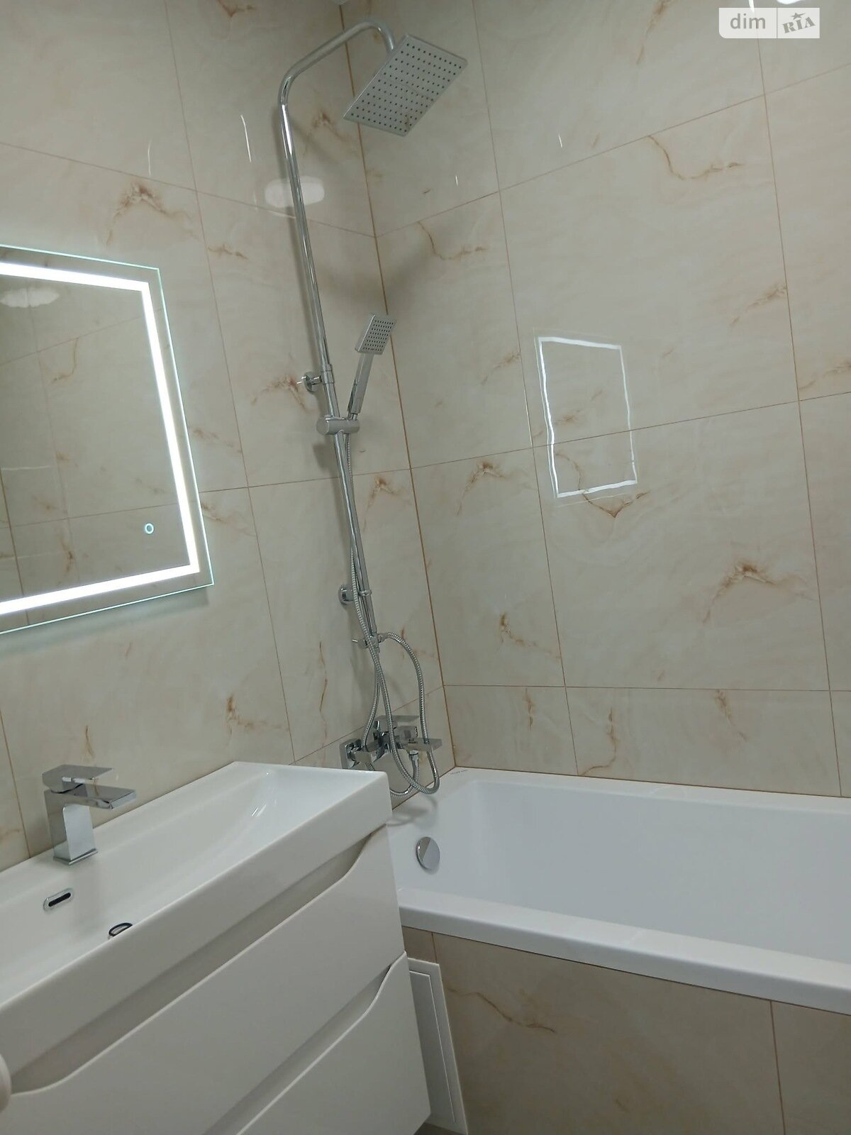 Продажа двухкомнатной квартиры в Тернополе, на ул. Глиняная, район Восточный фото 1 Продажа двухкомнатной квартиры в Тернополе, на ул. Глиняная, район Восточный фото 1