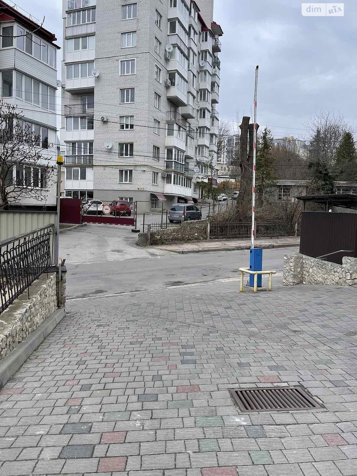 Продажа трехкомнатной квартиры в Тернополе, на ул. Глубокая, район Восточный фото 1 Продажа трехкомнатной квартиры в Тернополе, на ул. Глубокая, район Восточный фото 1