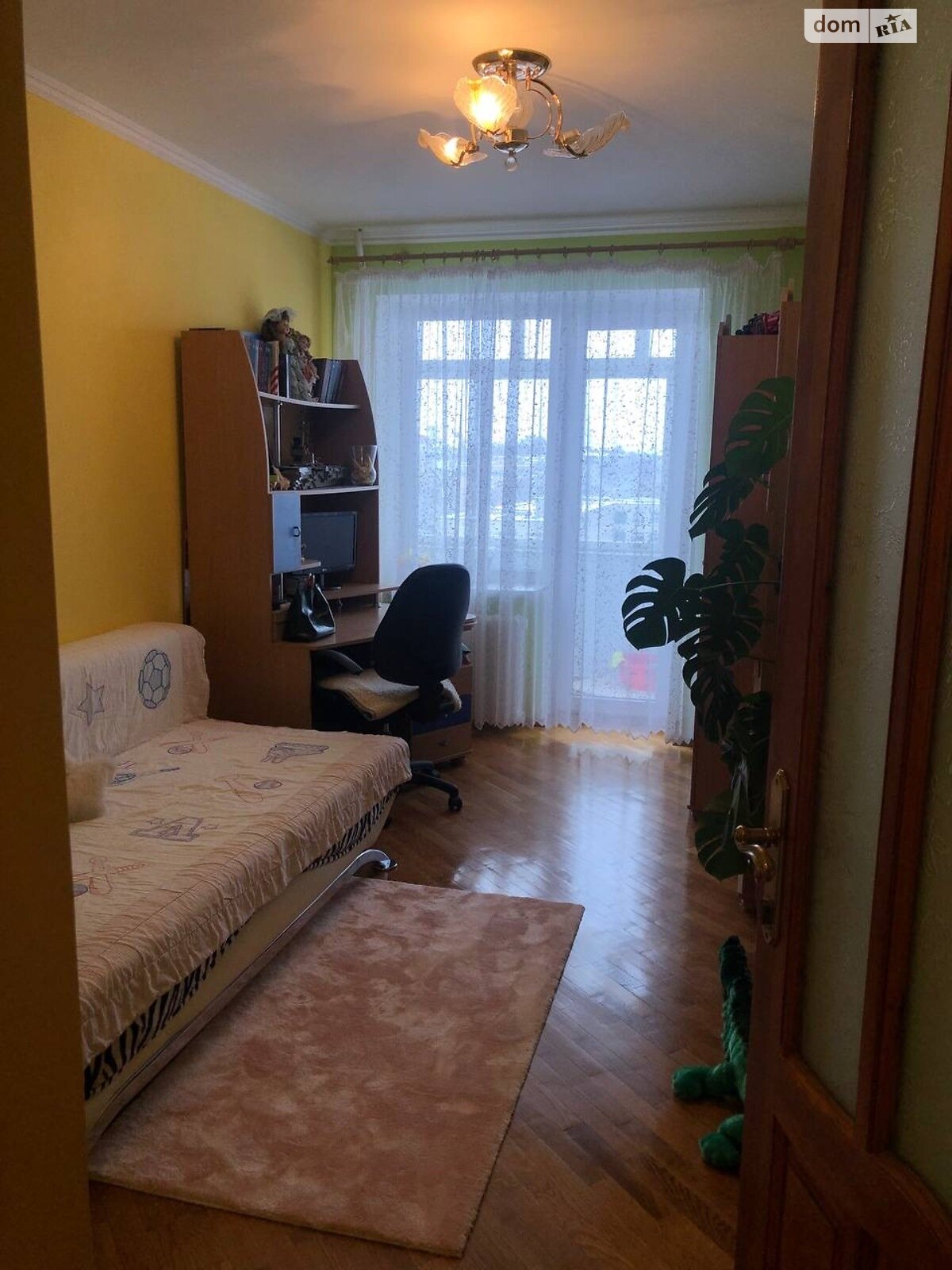 Продажа четырехкомнатной квартиры в Тернополе, на ул. Леси Украинки, район Восточный фото 1