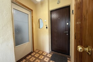Продаж однокімнатної квартири в Тернополі, на вул. Савури Клима, район Східний фото 2