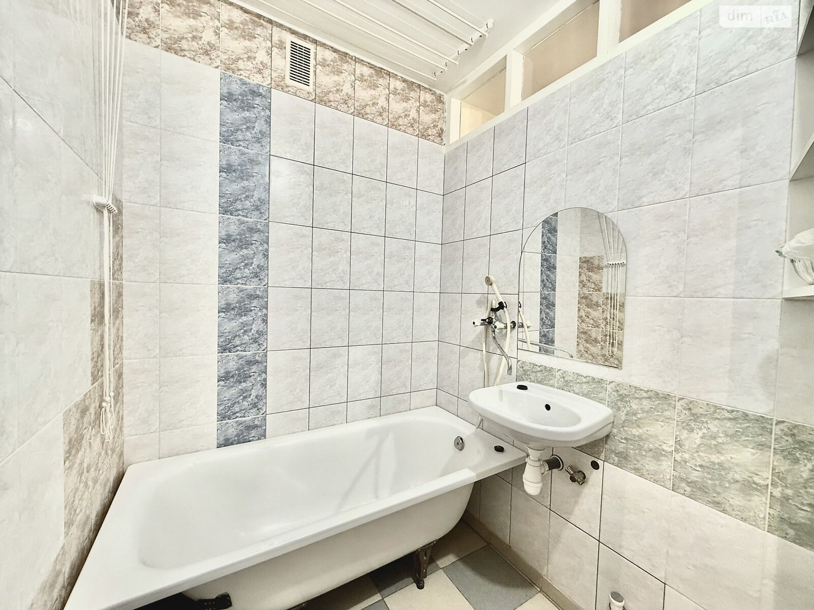 Продажа двухкомнатной квартиры в Тернополе, на ул. Савуры Клима, район Восточный фото 1