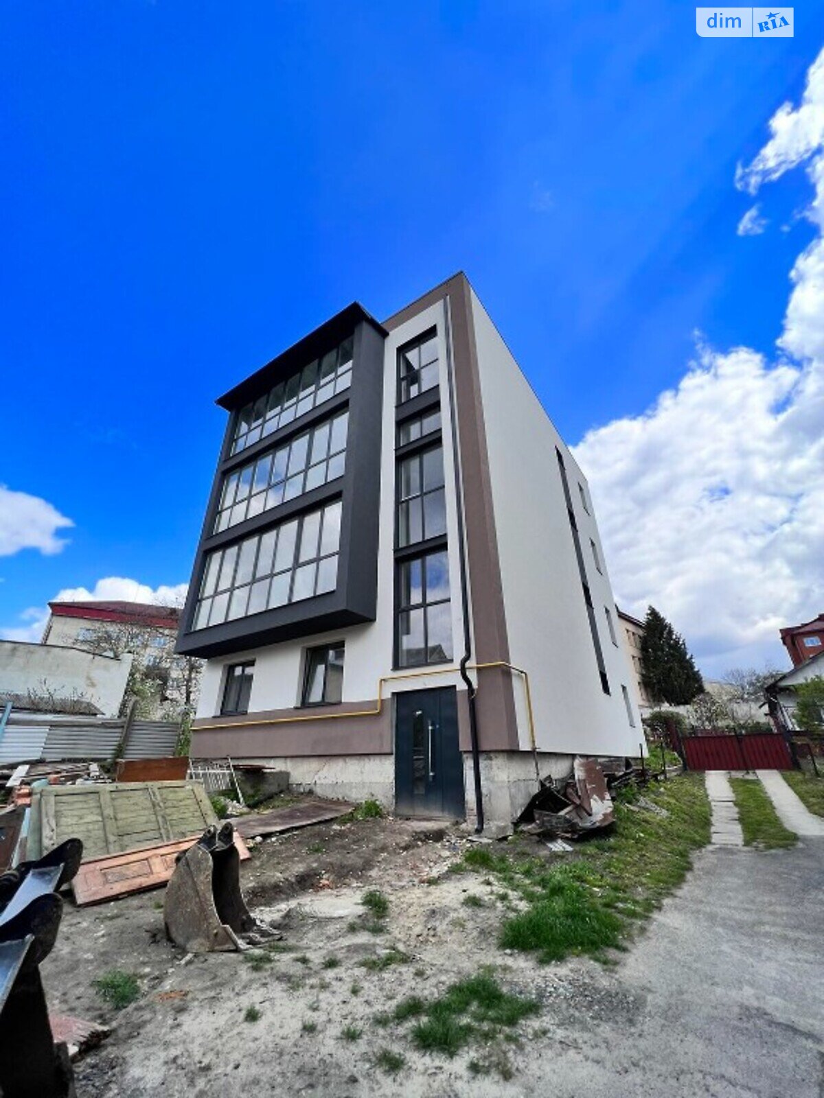 Продажа трехкомнатной квартиры в Тернополе, на ул. Татарская, район Восточный фото 1