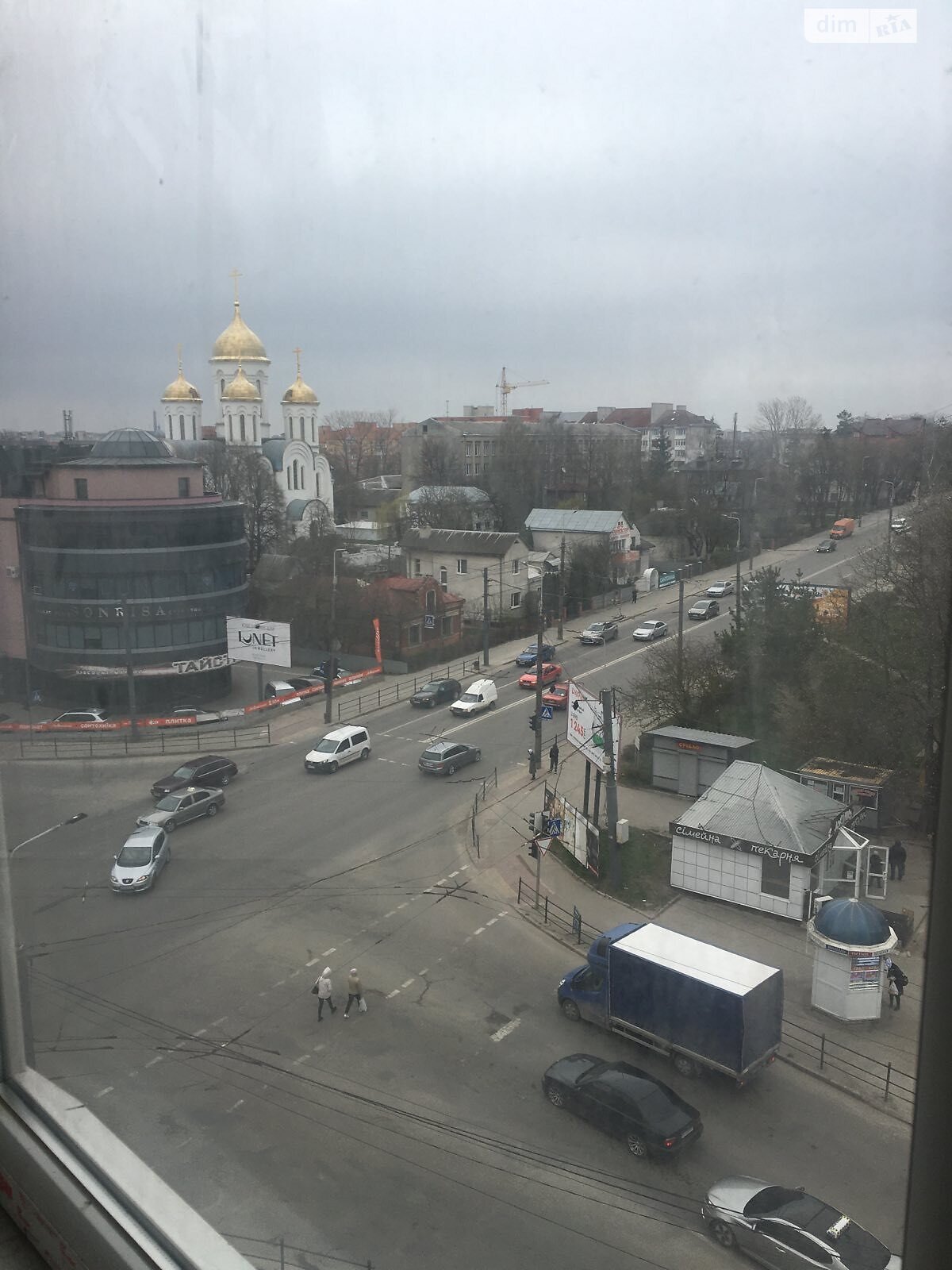 Продаж трикімнатної квартири в Тернополі, на просп. Бандери Степана, район Східний фото 1 Продаж трикімнатної квартири в Тернополі, на просп. Бандери Степана, район Східний фото 1