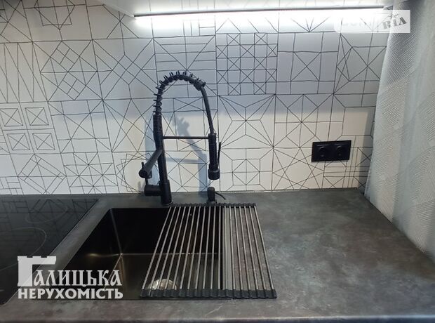Продажа двухкомнатной квартиры в Тернополе, на просп. Злуки, район Бам фото 1 Продажа двухкомнатной квартиры в Тернополе, на просп. Злуки, район Бам фото 1