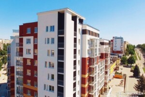 Продаж трикімнатної квартири в Тернополі, на просп. Злуки 45Б, район Бам фото 2