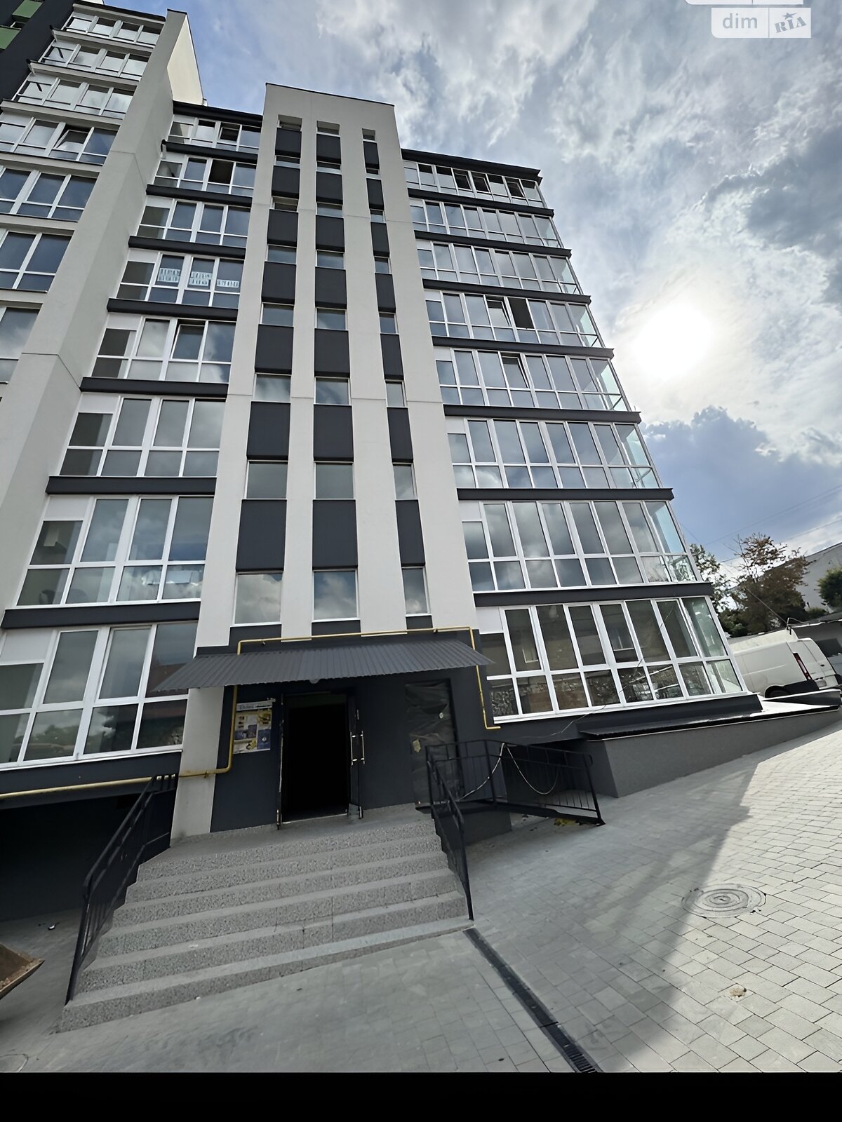 Продажа двухкомнатной квартиры в Тернополе, на ул. Львовская 12, район Загребелля фото 1 Продажа двухкомнатной квартиры в Тернополе, на ул. Львовская 12, район Загребелля фото 1