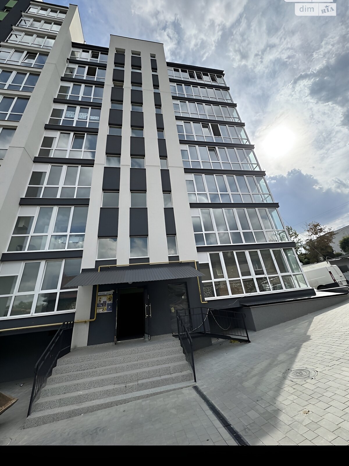 Продажа двухкомнатной квартиры в Тернополе, на ул. Львовская 12, район Загребелля фото 1 Продажа двухкомнатной квартиры в Тернополе, на ул. Львовская 12, район Загребелля фото 1