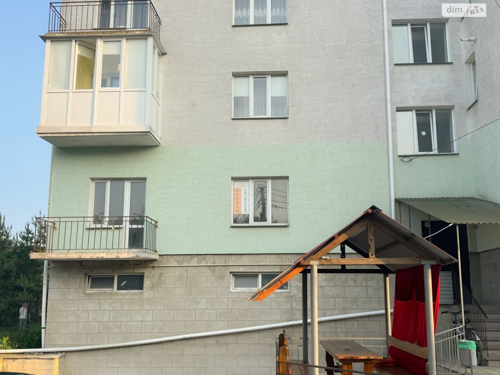 Продаж трикімнатної квартири в Тернополі, на вул. Загребельна, район Загребелля фото 1 Продаж трикімнатної квартири в Тернополі, на вул. Загребельна, район Загребелля фото 1