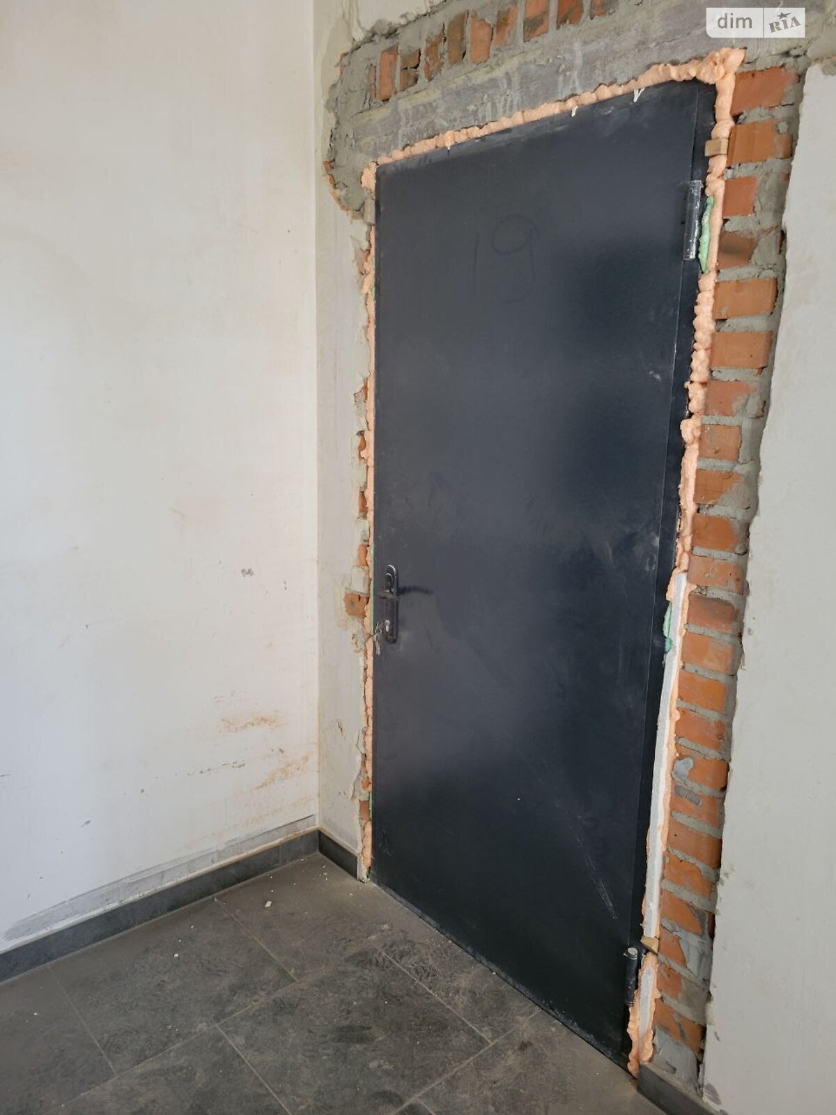 Продаж однокімнатної квартири в Тернополі, на вул. Над Ставом, район Замчище фото 1 Продаж однокімнатної квартири в Тернополі, на вул. Над Ставом, район Замчище фото 1