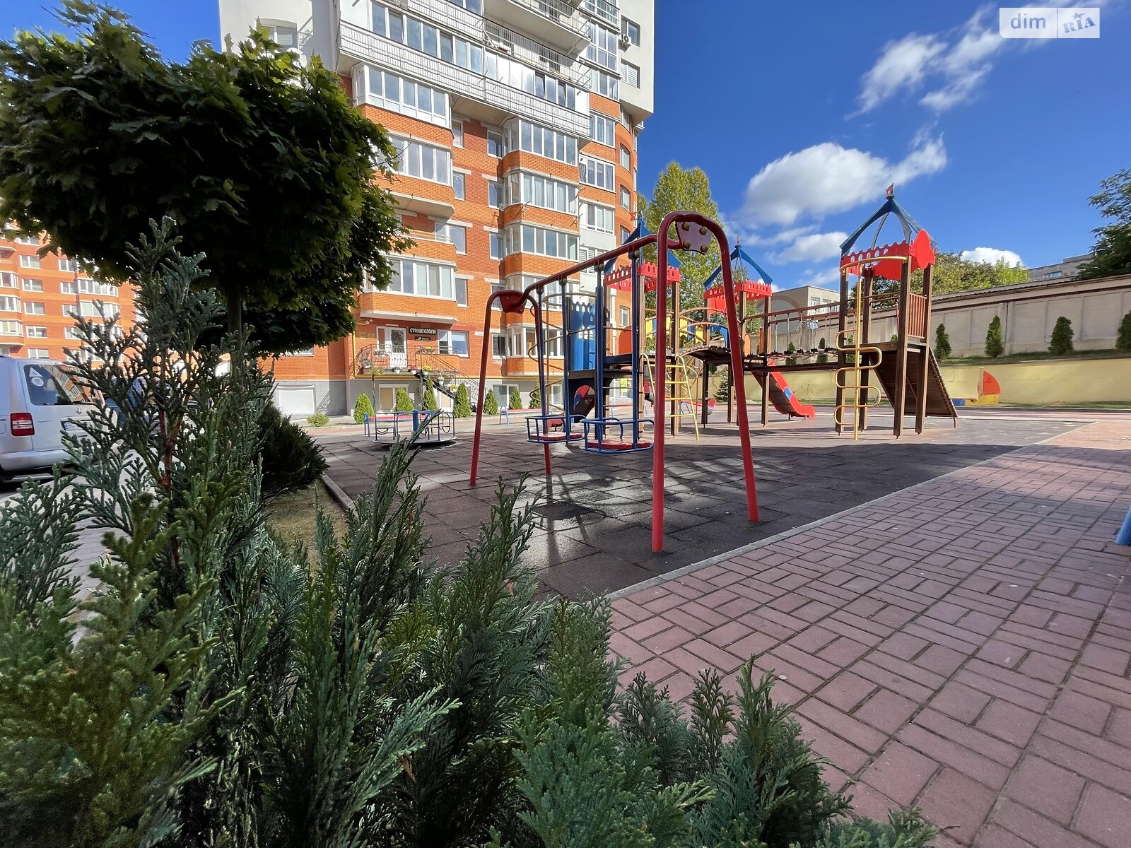 Продажа двухкомнатной квартиры в Тернополе, на просп. Злуки, район Бам фото 1 Продажа двухкомнатной квартиры в Тернополе, на просп. Злуки, район Бам фото 1