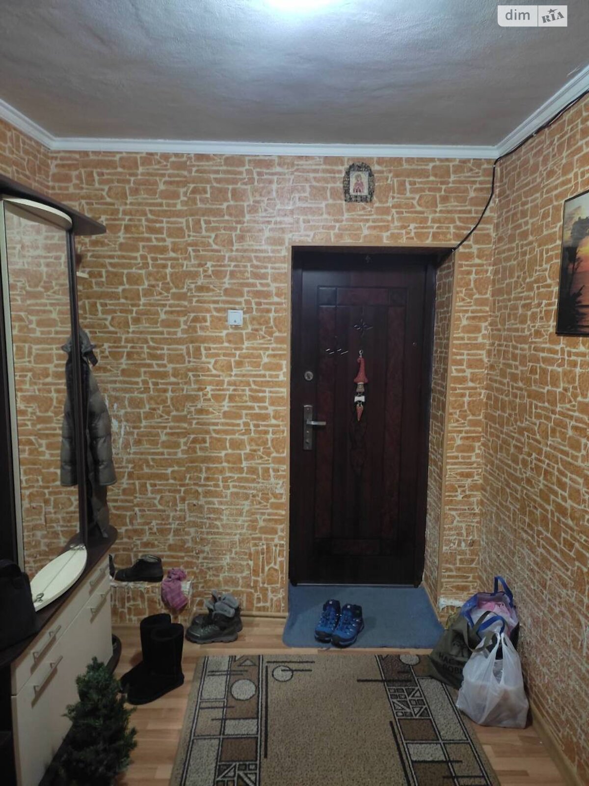 Продаж трикімнатної квартири в Тлумачі, на вул. Тараса Шевченка, фото 1 Продаж трикімнатної квартири в Тлумачі, на вул. Тараса Шевченка, фото 1