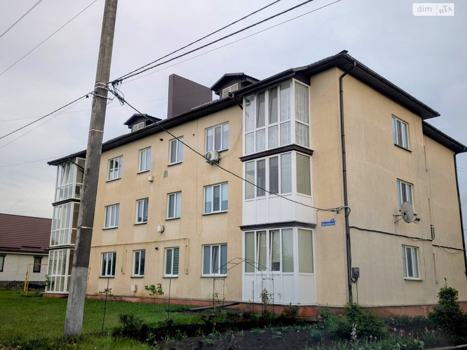 Продаж трикімнатної квартири в Тростянці, на Космонавтів 6, фото 1 Продаж трикімнатної квартири в Тростянці, на Космонавтів 6, фото 1