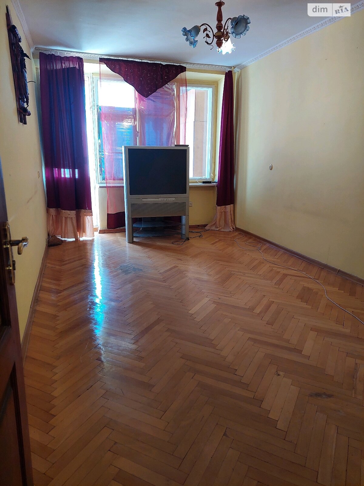 Продаж трикімнатної квартири в Трускавці, на вул. Данилишиних 7, фото 1 Продаж трикімнатної квартири в Трускавці, на вул. Данилишиних 7, фото 1