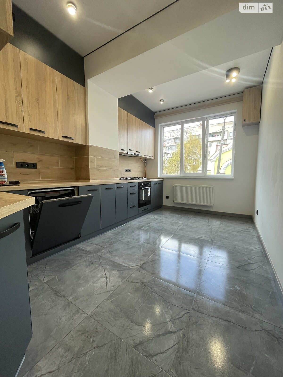 Продажа двухкомнатной квартиры в Трускавце, на ул. Ивасюка 11, кв. 49, район Трускавец фото 1 Продажа двухкомнатной квартиры в Трускавце, на ул. Ивасюка 11, кв. 49, район Трускавец фото 1