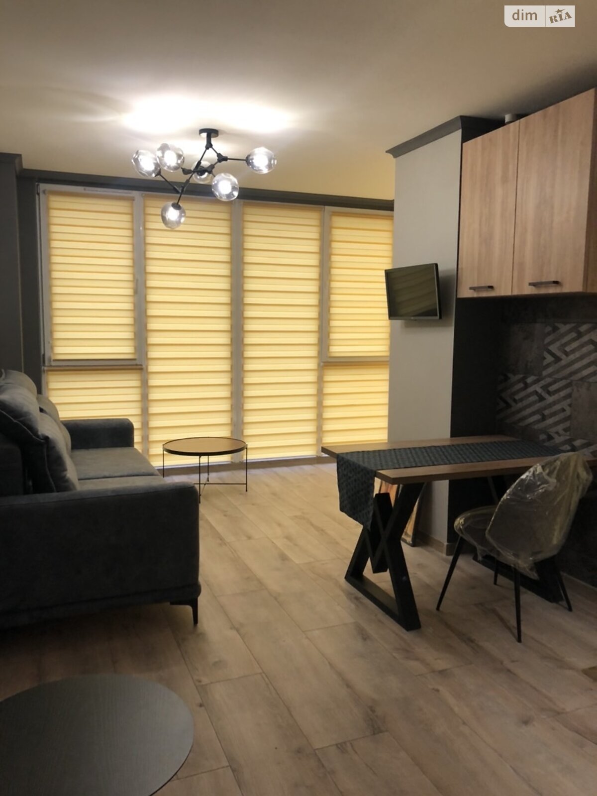 Продаж однокімнатної квартири в Трускавці, на вул. Роксолани 14, кв. 7, фото 1 Продаж однокімнатної квартири в Трускавці, на вул. Роксолани 14, кв. 7, фото 1