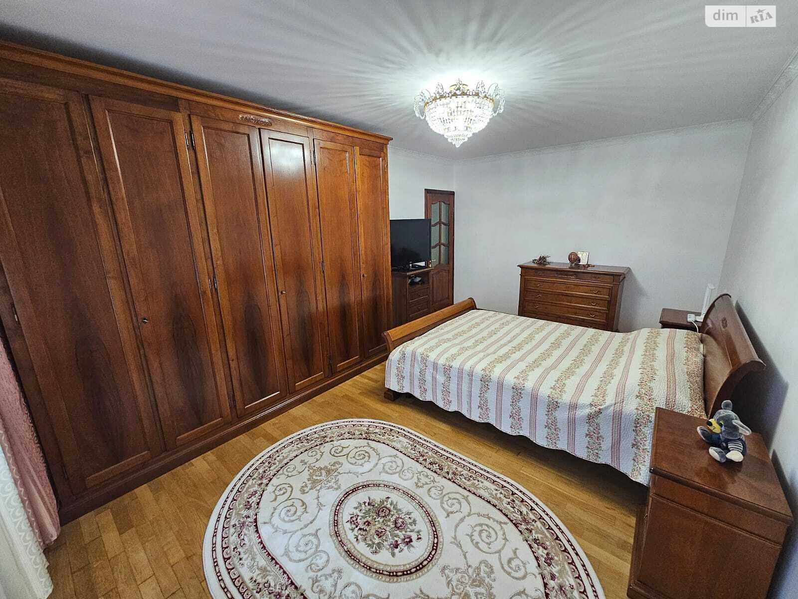 Продаж трикімнатної квартири в Трускавці, на вул. Данилишиних 57, район Трускавець фото 1 Продаж трикімнатної квартири в Трускавці, на вул. Данилишиних 57, район Трускавець фото 1