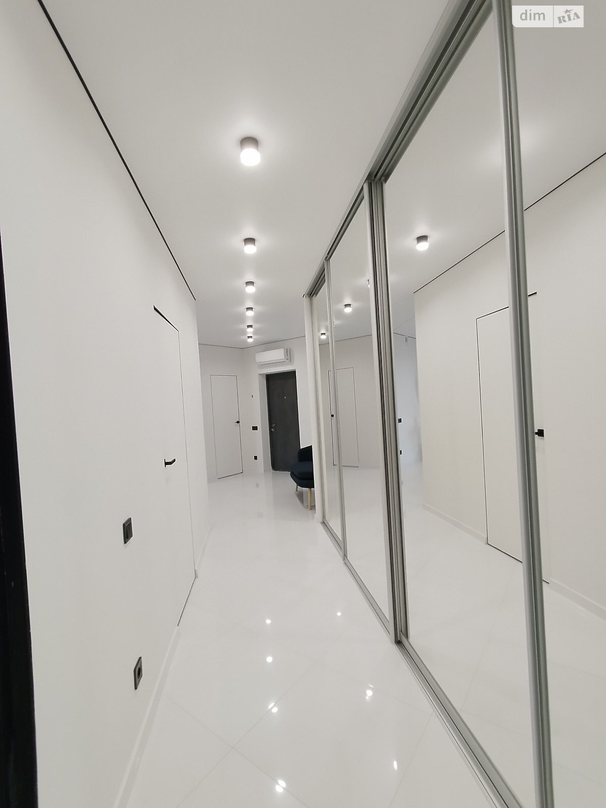 Продаж двокімнатної квартири в Трускавці, на вул. Олекси Довбуша 8Б, кв. 54, район Трускавець фото 1 Продаж двокімнатної квартири в Трускавці, на вул. Олекси Довбуша 8Б, кв. 54, район Трускавець фото 1