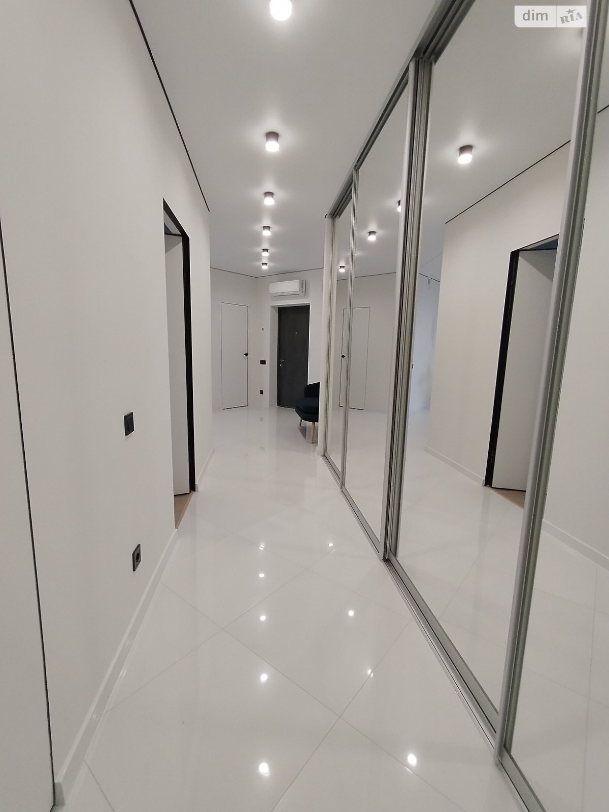 Продаж двокімнатної квартири в Трускавці, на вул. Олекси Довбуша 8Б, кв. 54, район Трускавець фото 1 Продаж двокімнатної квартири в Трускавці, на вул. Олекси Довбуша 8Б, кв. 54, район Трускавець фото 1