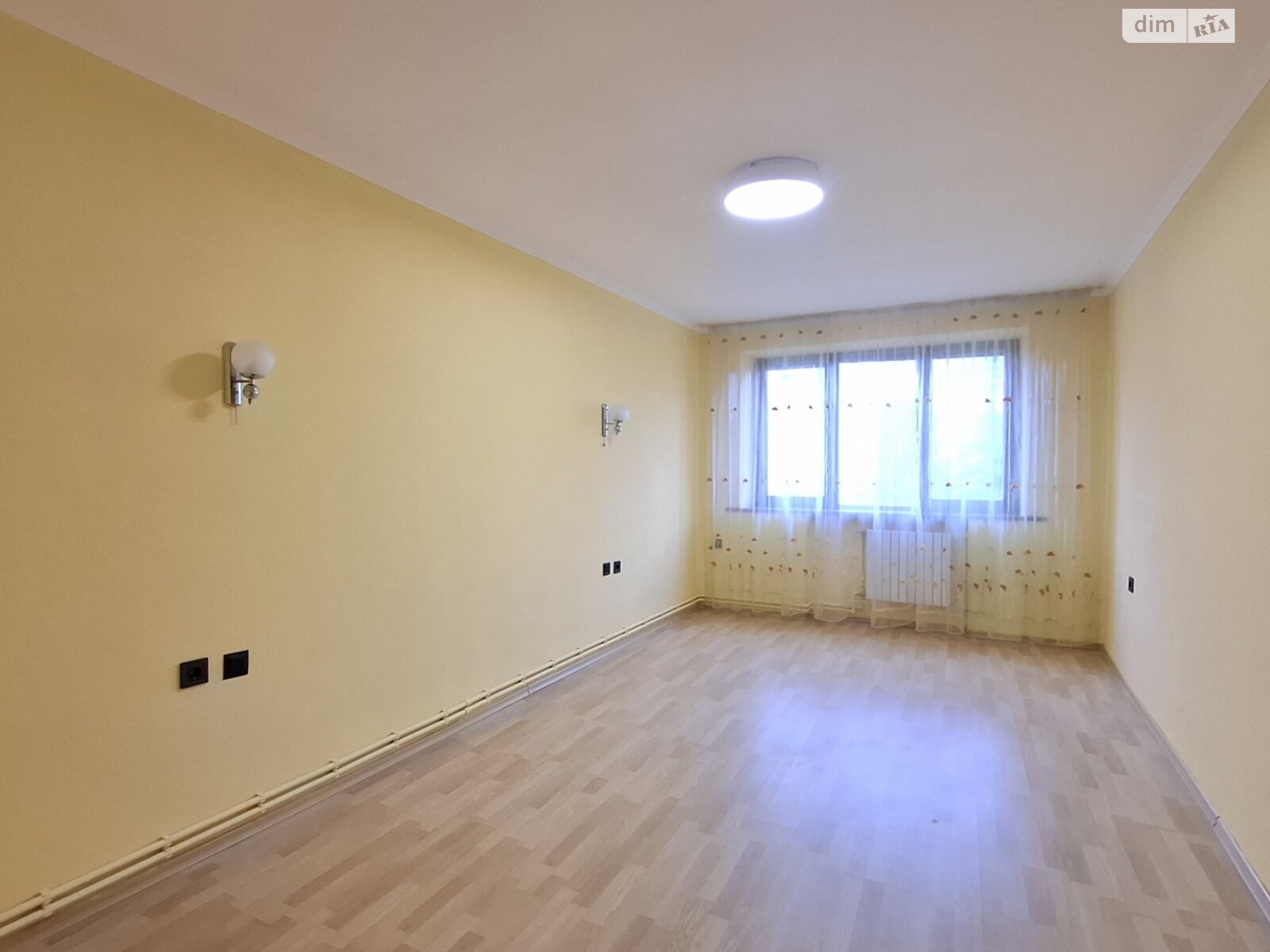 Продаж трикімнатної квартири в Трускавці, на вул. Василя Стуса 6, район Трускавець фото 1 Продаж трикімнатної квартири в Трускавці, на вул. Василя Стуса 6, район Трускавець фото 1