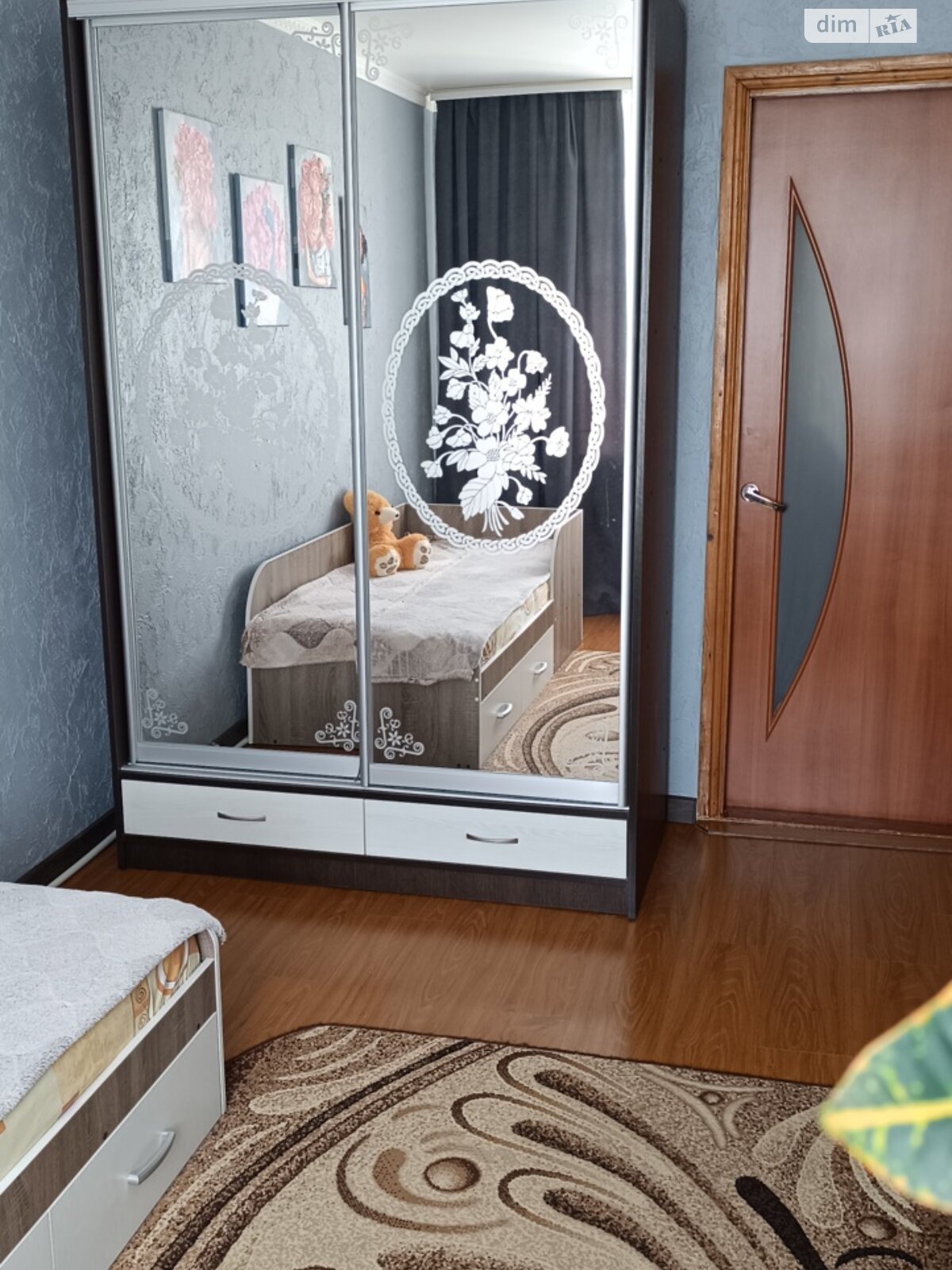 Продаж трикімнатної квартири в Тульчині, на вул. Менделєєва 7, фото 1 Продаж трикімнатної квартири в Тульчині, на вул. Менделєєва 7, фото 1