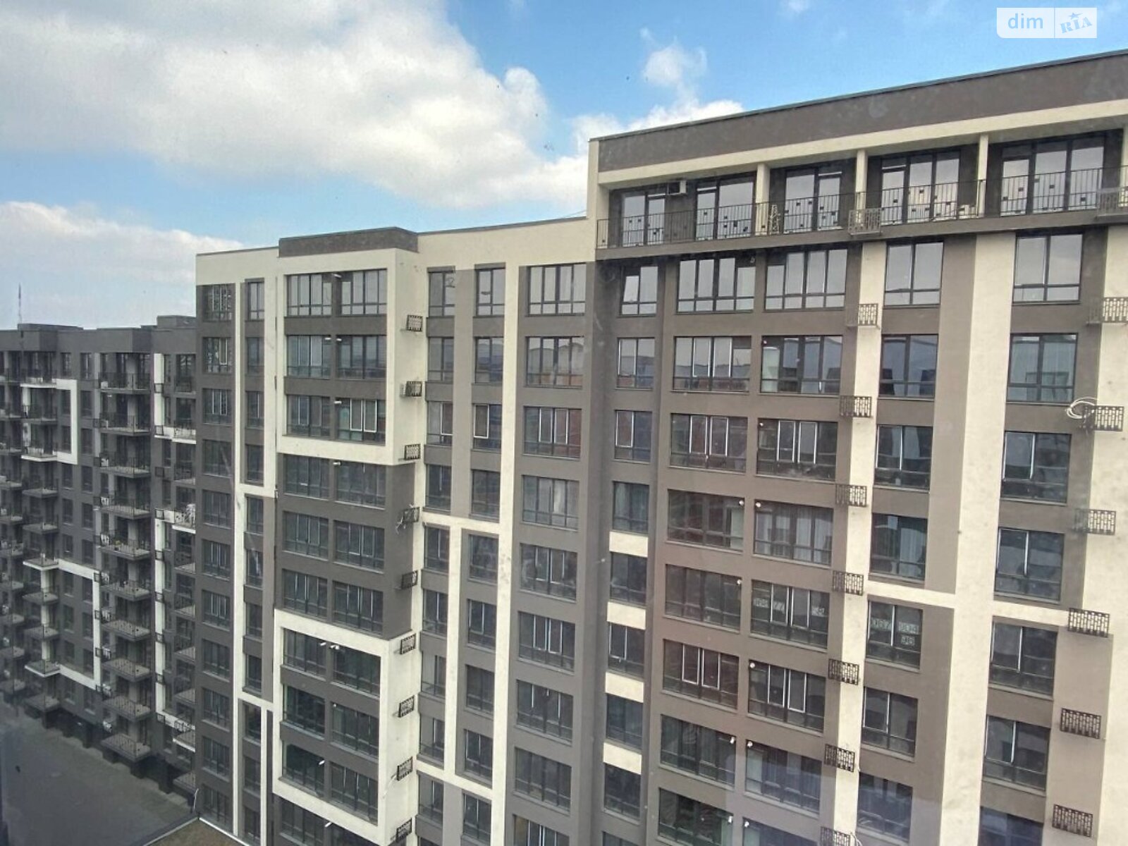 Продаж двокімнатної квартири в Угорниках, на вул. Героїв Миколаєва 129А, фото 1