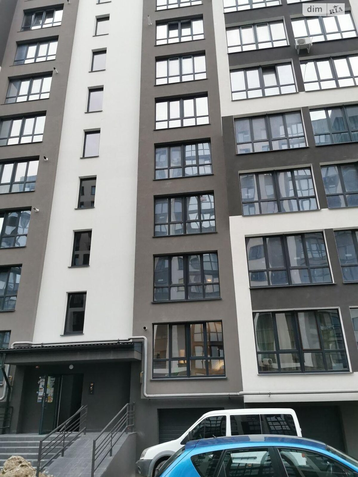 Продаж чотирикімнатної квартири в Угорниках, на вул. Героїв Миколаєва 129А, фото 1