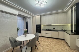 Продаж двокімнатної квартири в Угорниках, на вул. Героїв Миколаєва, фото 2