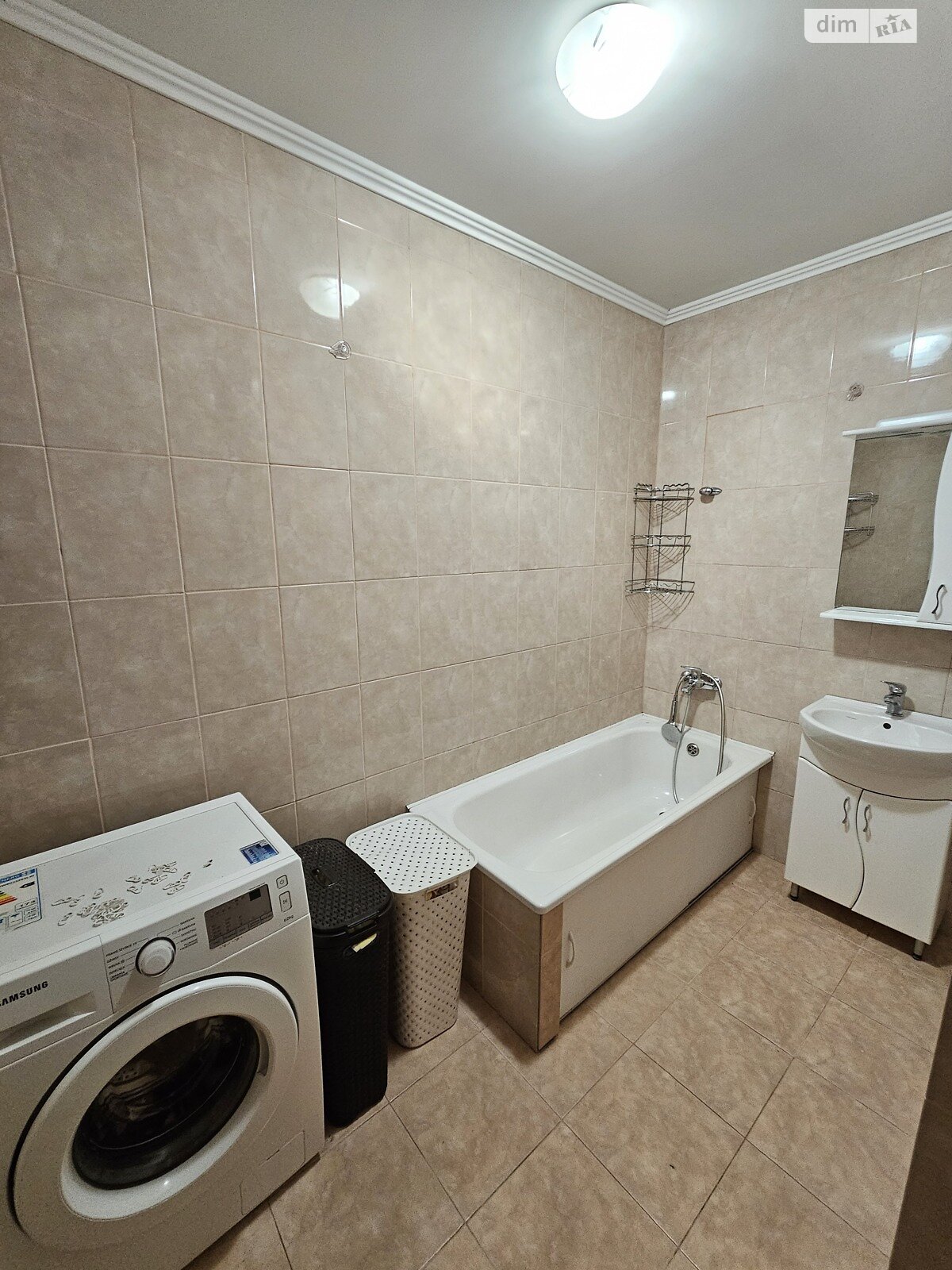 Продаж трикімнатної квартири в Угорниках, на вул. Тополина 2, кв. 9, фото 1 Продаж трикімнатної квартири в Угорниках, на вул. Тополина 2, кв. 9, фото 1