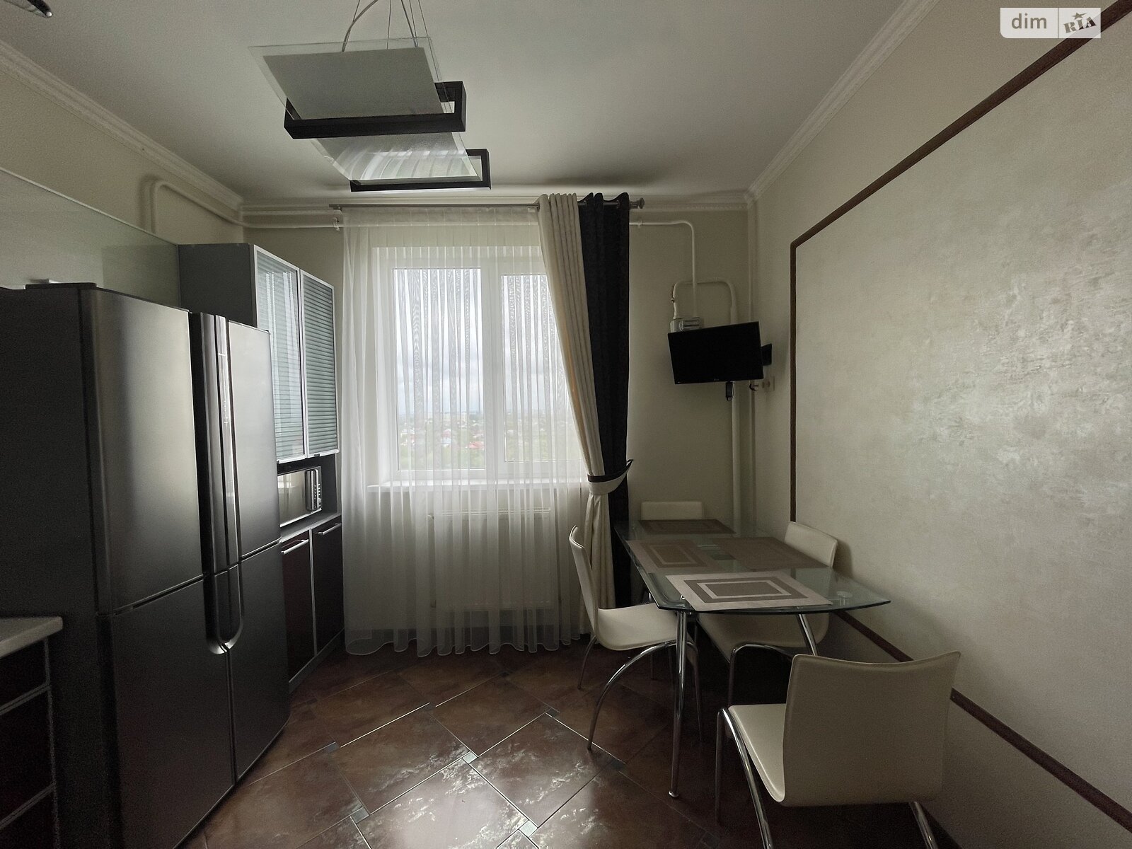 Продажа трехкомнатной квартиры в Угорниках, на ул. Тополиная 2, фото 1 Продажа трехкомнатной квартиры в Угорниках, на ул. Тополиная 2, фото 1