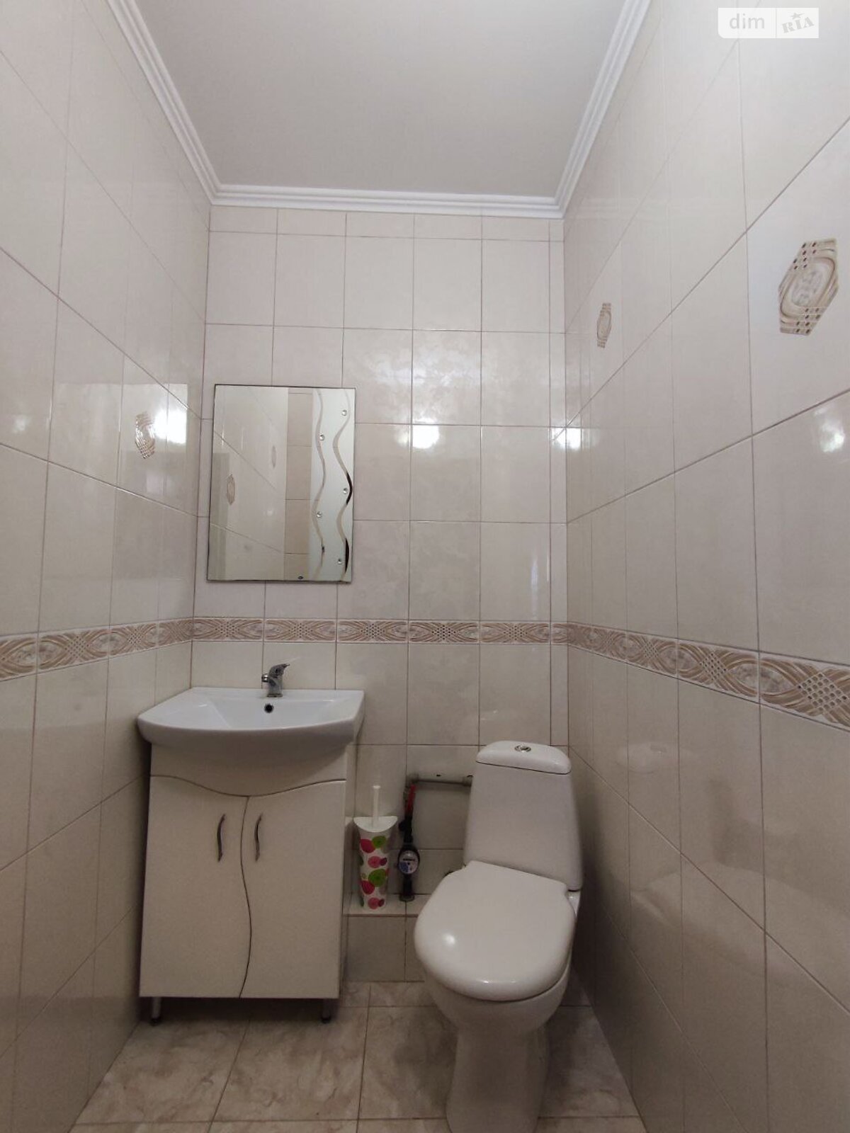 Продаж двокімнатної квартири в Угринові, на вул. Тролейбусна 30, кв. 67, район Пасічна фото 1 Продаж двокімнатної квартири в Угринові, на вул. Тролейбусна 30, кв. 67, район Пасічна фото 1