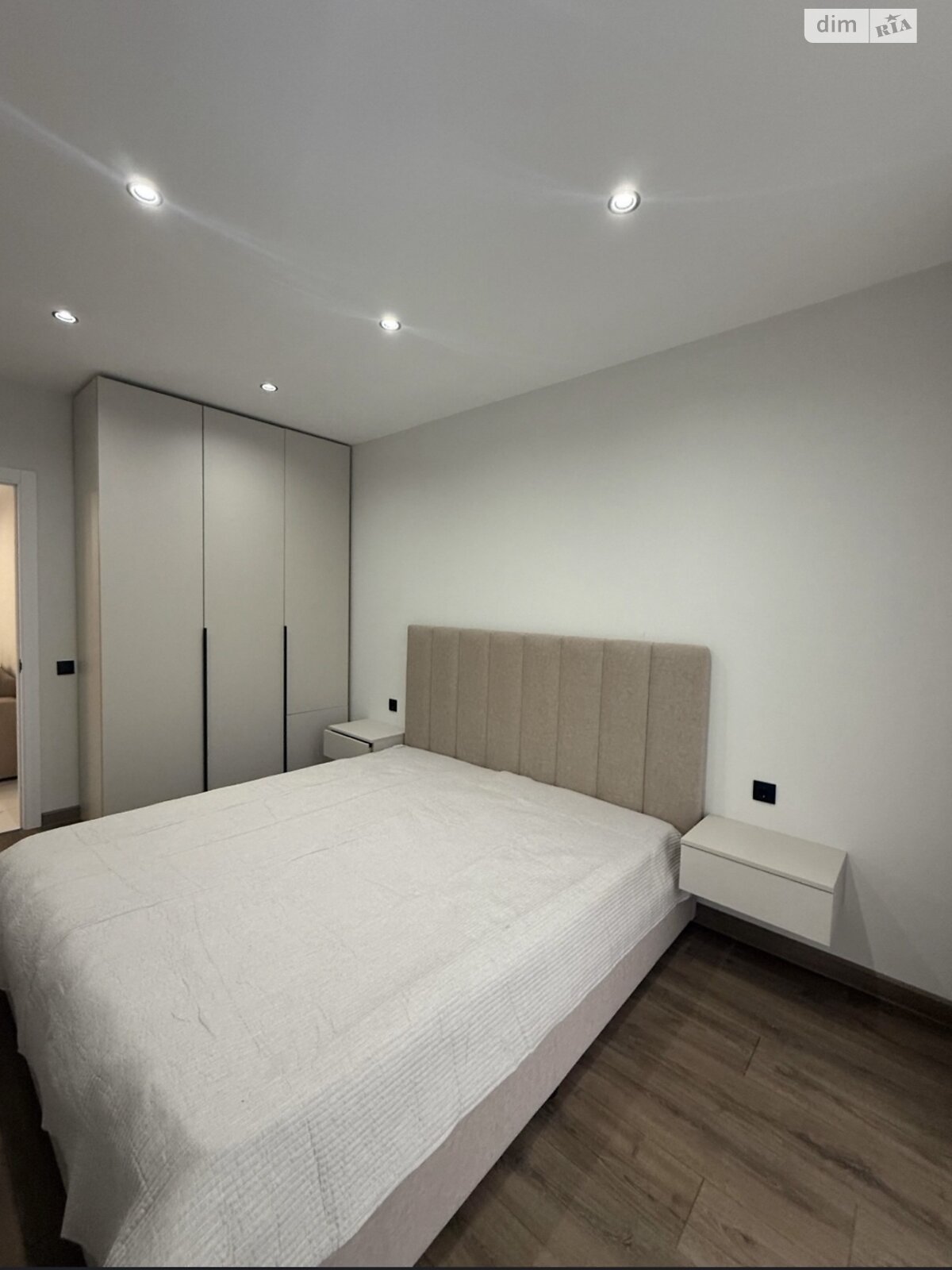 Продаж двокімнатної квартири в Ужгороді, на вул. Баб'яка, фото 1