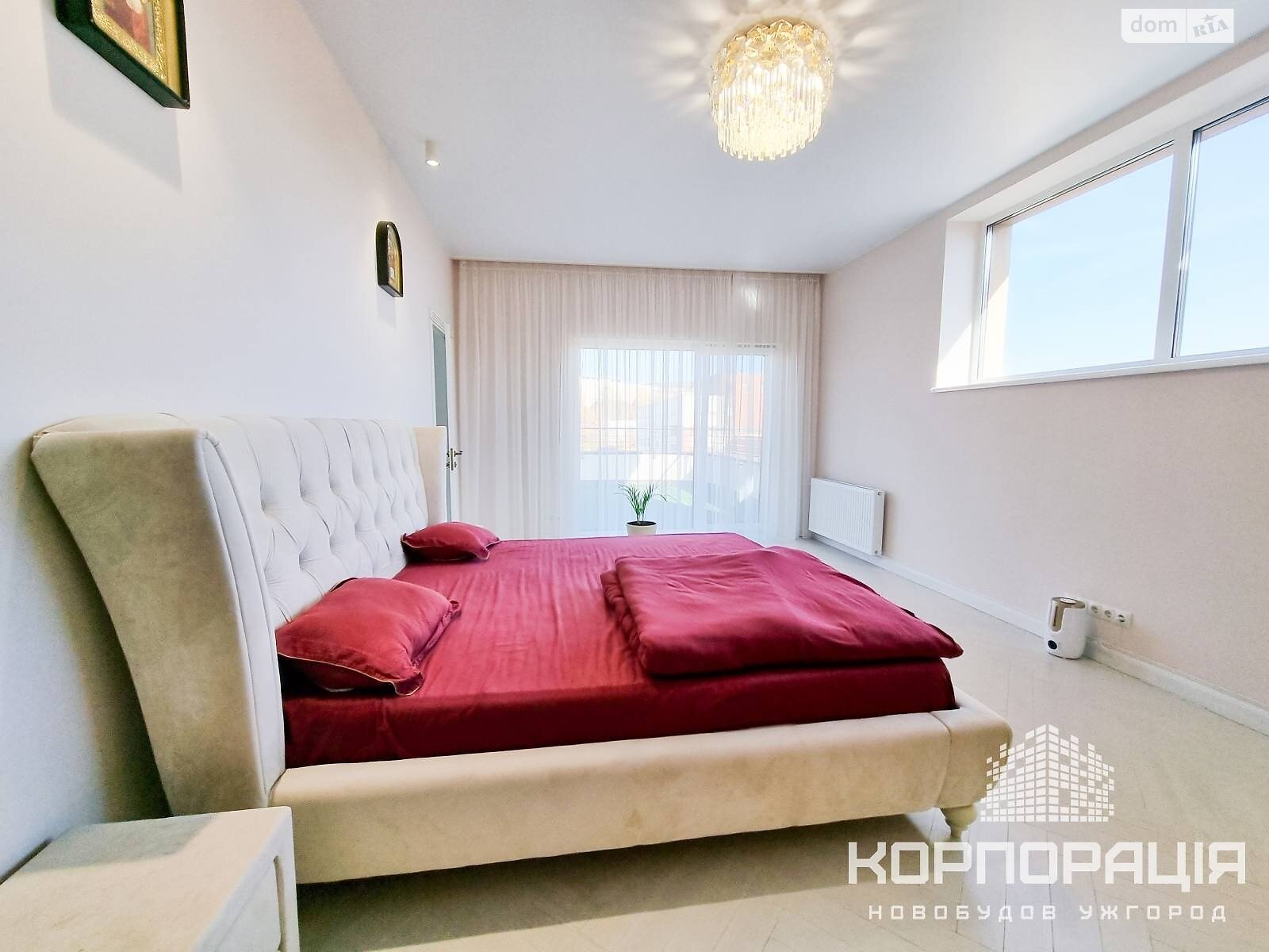 Продаж п`ятикімнатної квартири в Ужгороді, на вул. Миколи Амосова, район БАМ фото 1 Продаж п`ятикімнатної квартири в Ужгороді, на вул. Миколи Амосова, район БАМ фото 1