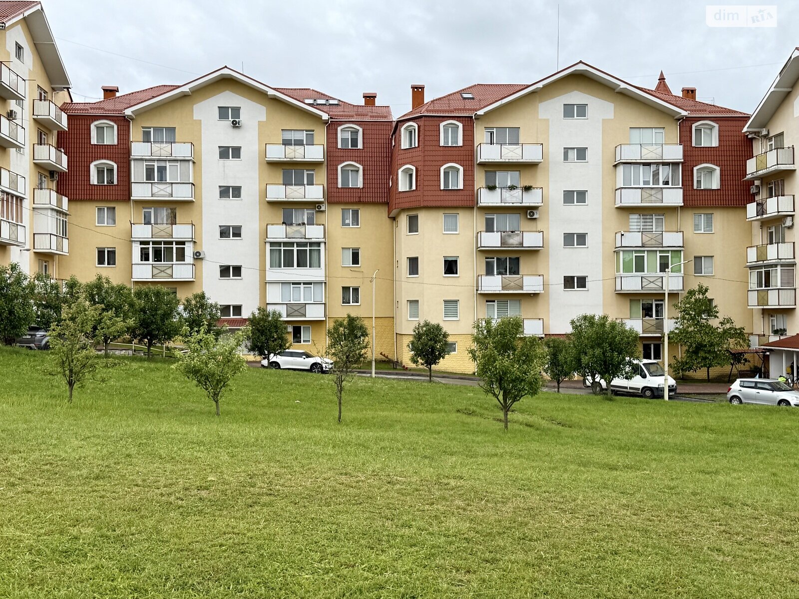Продаж чотирикімнатної квартири в Ужгороді, на вул. Мальовнича 3, кв. 14, район БАМ фото 1 Продаж чотирикімнатної квартири в Ужгороді, на вул. Мальовнича 3, кв. 14, район БАМ фото 1
