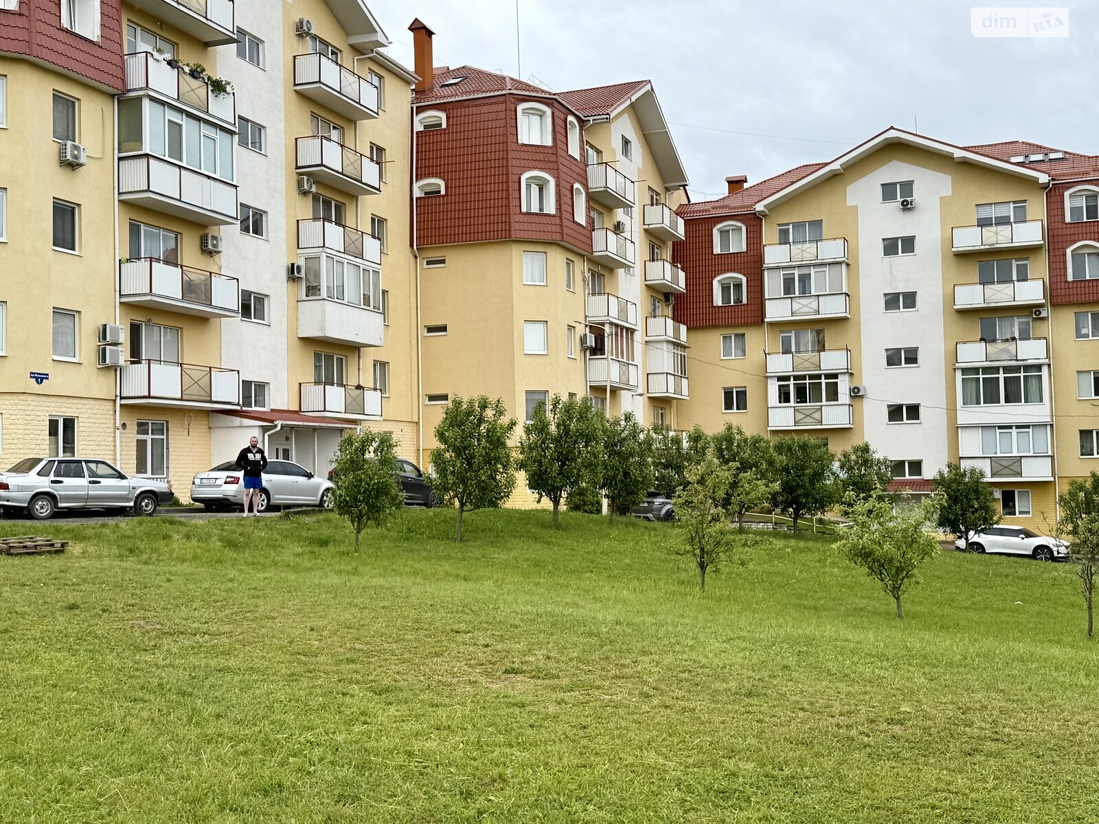 Продаж чотирикімнатної квартири в Ужгороді, на вул. Мальовнича 3, кв. 14, район БАМ фото 1 Продаж чотирикімнатної квартири в Ужгороді, на вул. Мальовнича 3, кв. 14, район БАМ фото 1