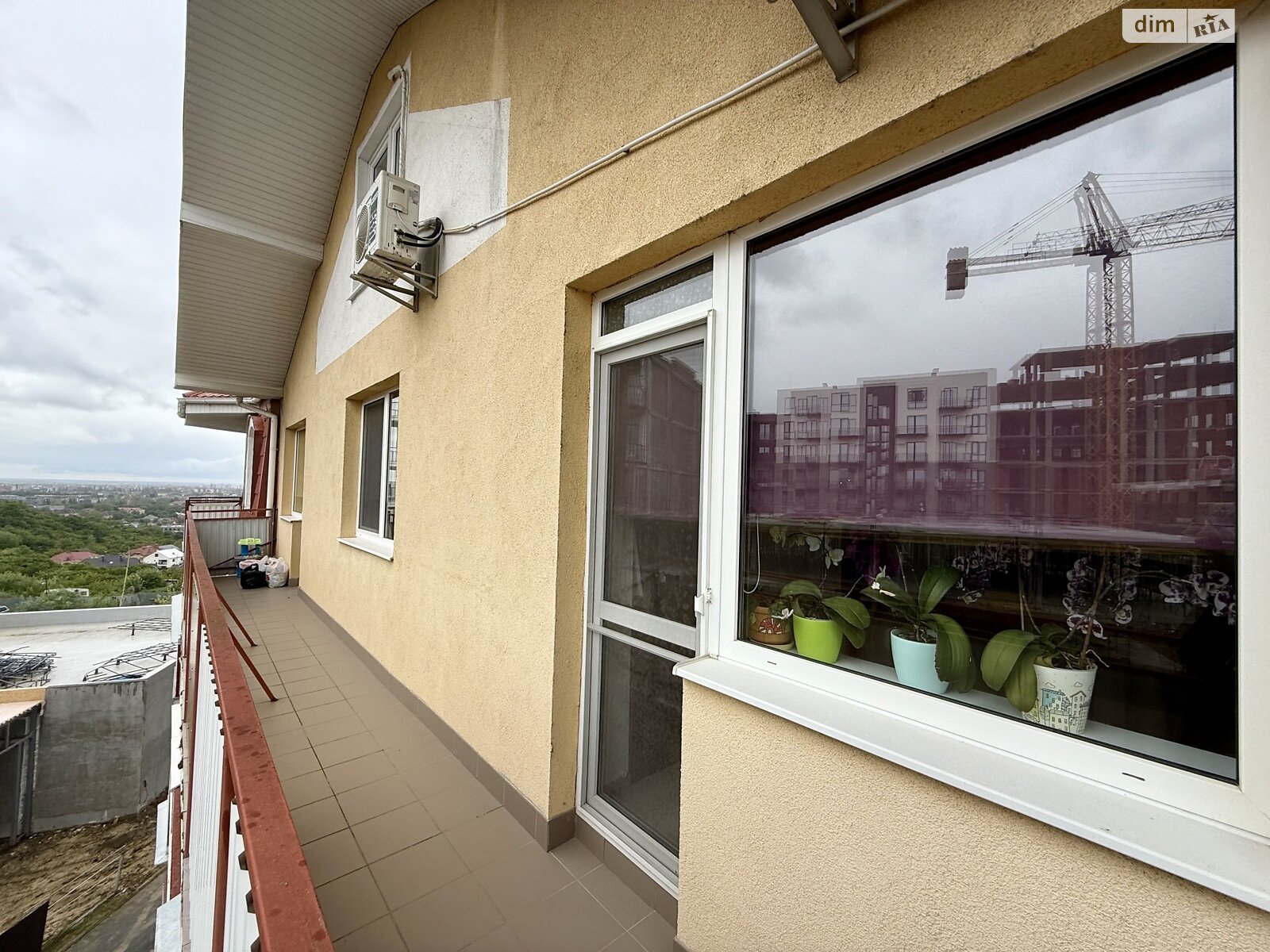 Продаж чотирикімнатної квартири в Ужгороді, на вул. Мальовнича 3, кв. 14, район БАМ фото 1 Продаж чотирикімнатної квартири в Ужгороді, на вул. Мальовнича 3, кв. 14, район БАМ фото 1