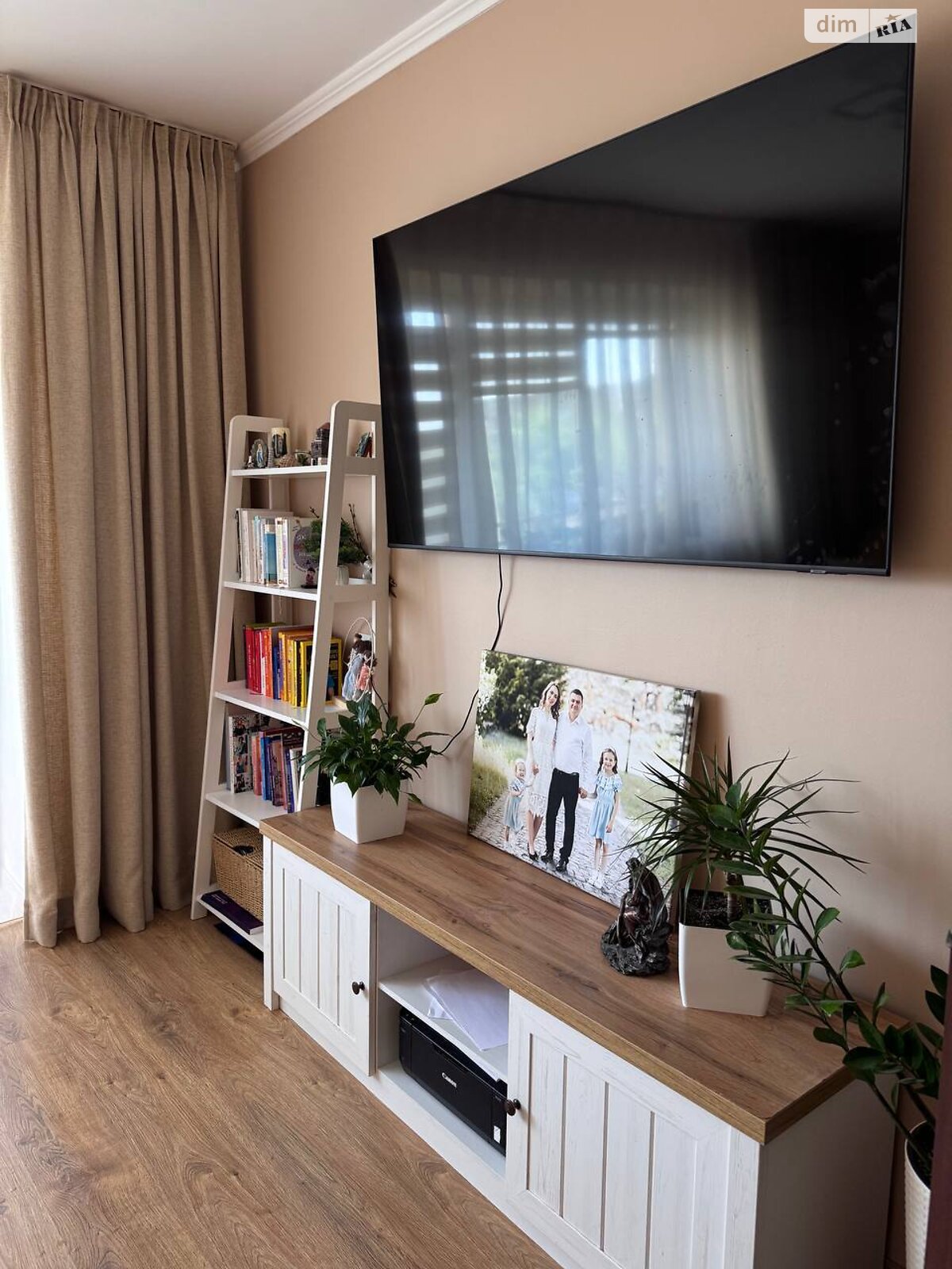 Продажа трехкомнатной квартиры в Ужгороде, на ул. Живописная, район БАМ фото 1